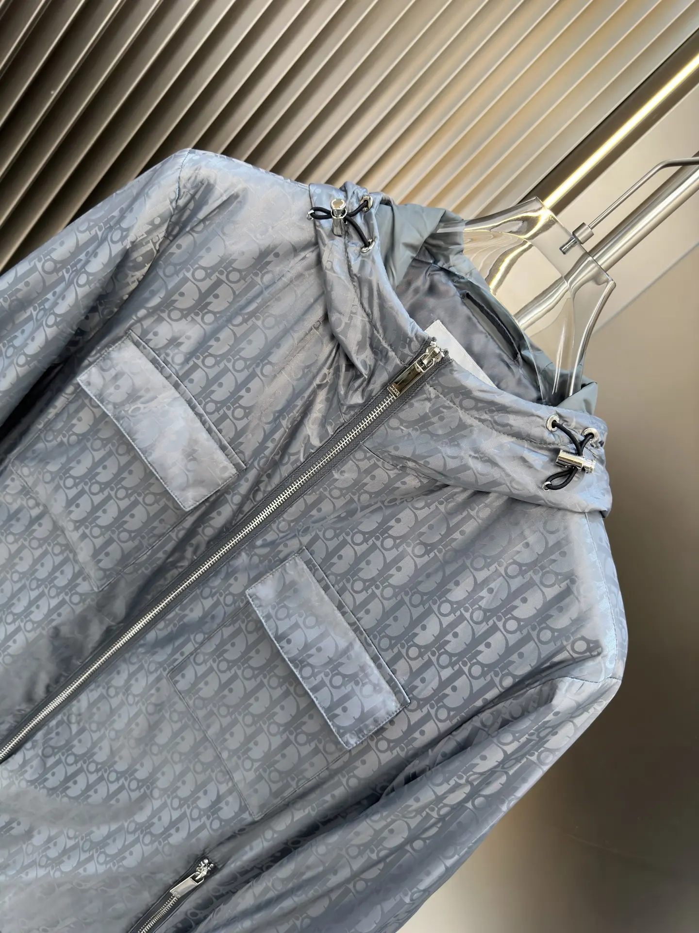 Oblique Reversible Hooded Jacket D38014452 — view 5