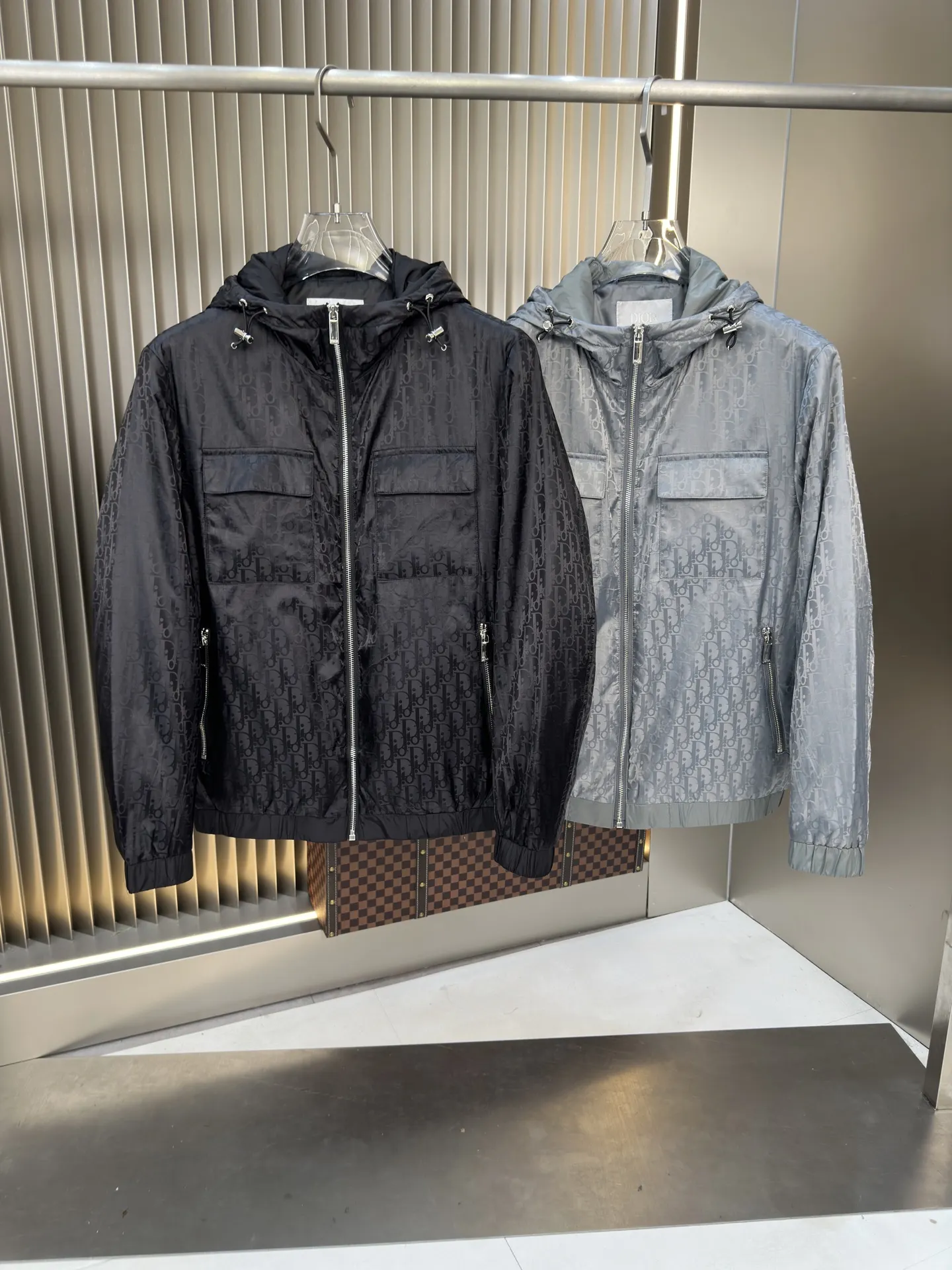 Oblique Reversible Hooded Jacket D38014452 — view 10