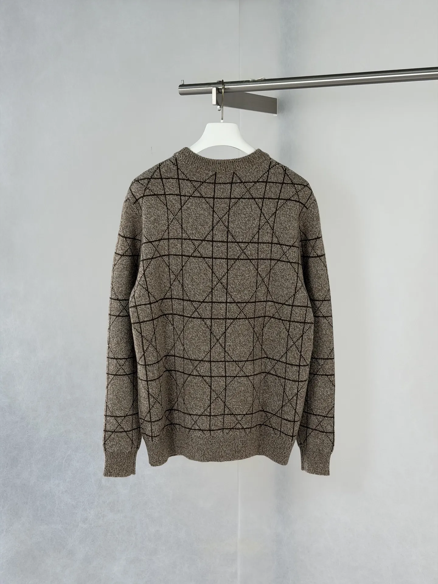 Cannage Jacquard Embroidered Crew-Neck Sweater D38020746 — view 2