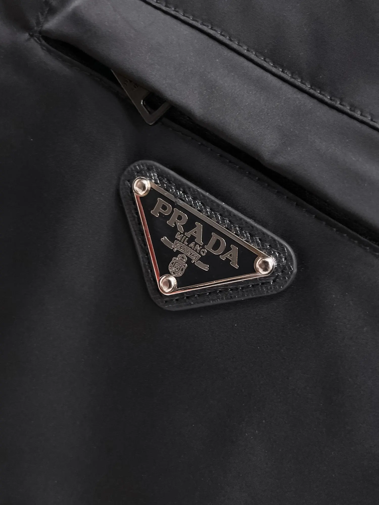 Logo-Appliquéd Re-Nylon Coach Jacket D39014458 — view 8