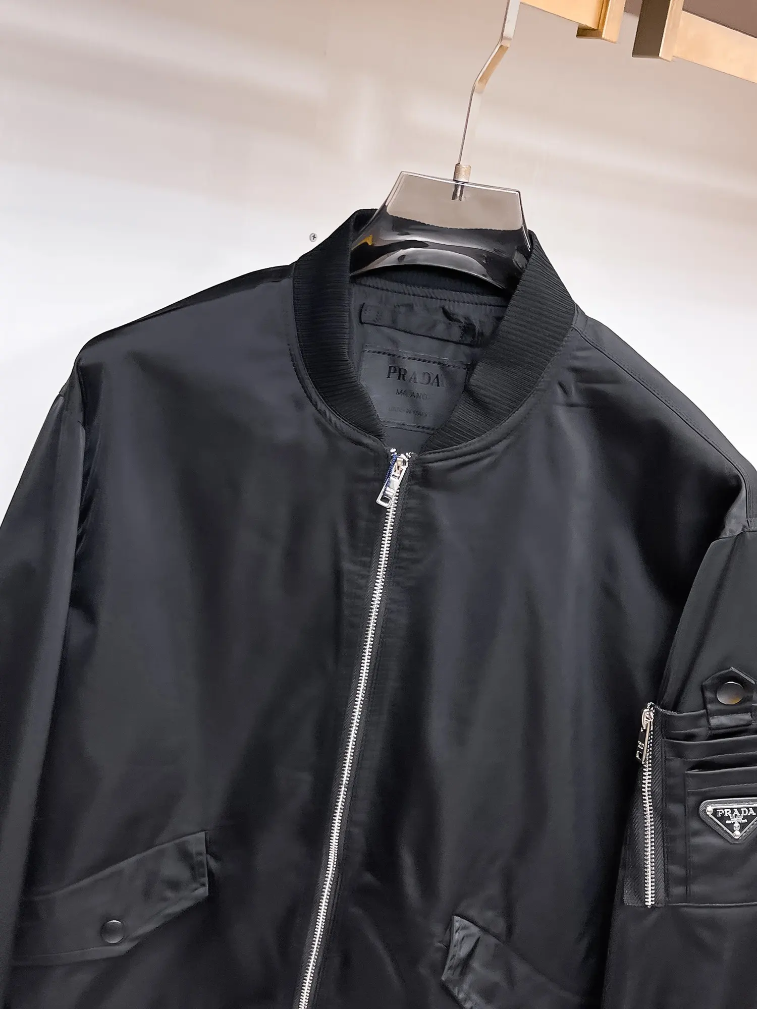 Logo-Appliquéd Re-Nylon Bomber Jacket D39014456 — view 4