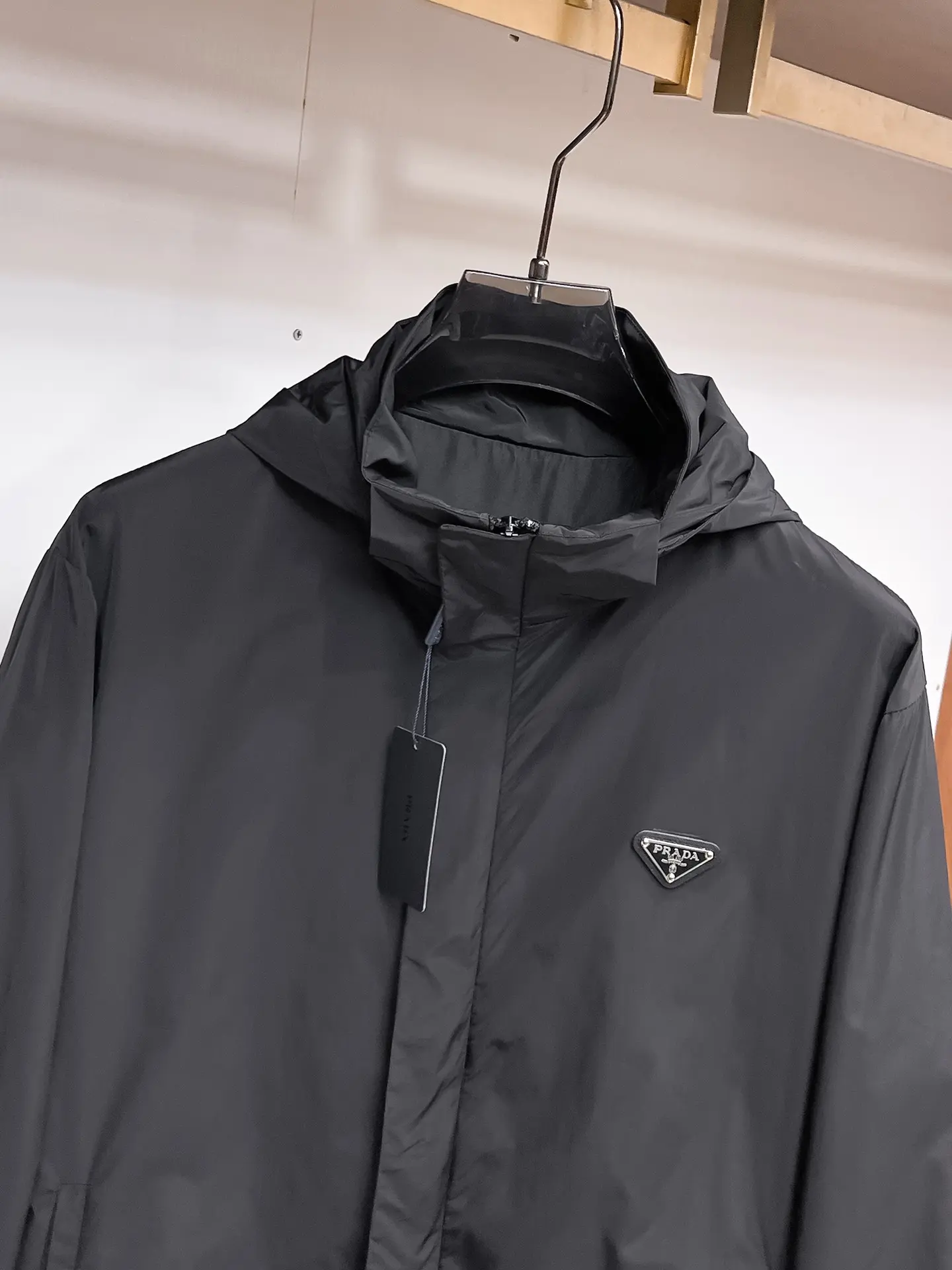 Logo-Appliquéd Hooded Shell Jacket D39014460 — view 4