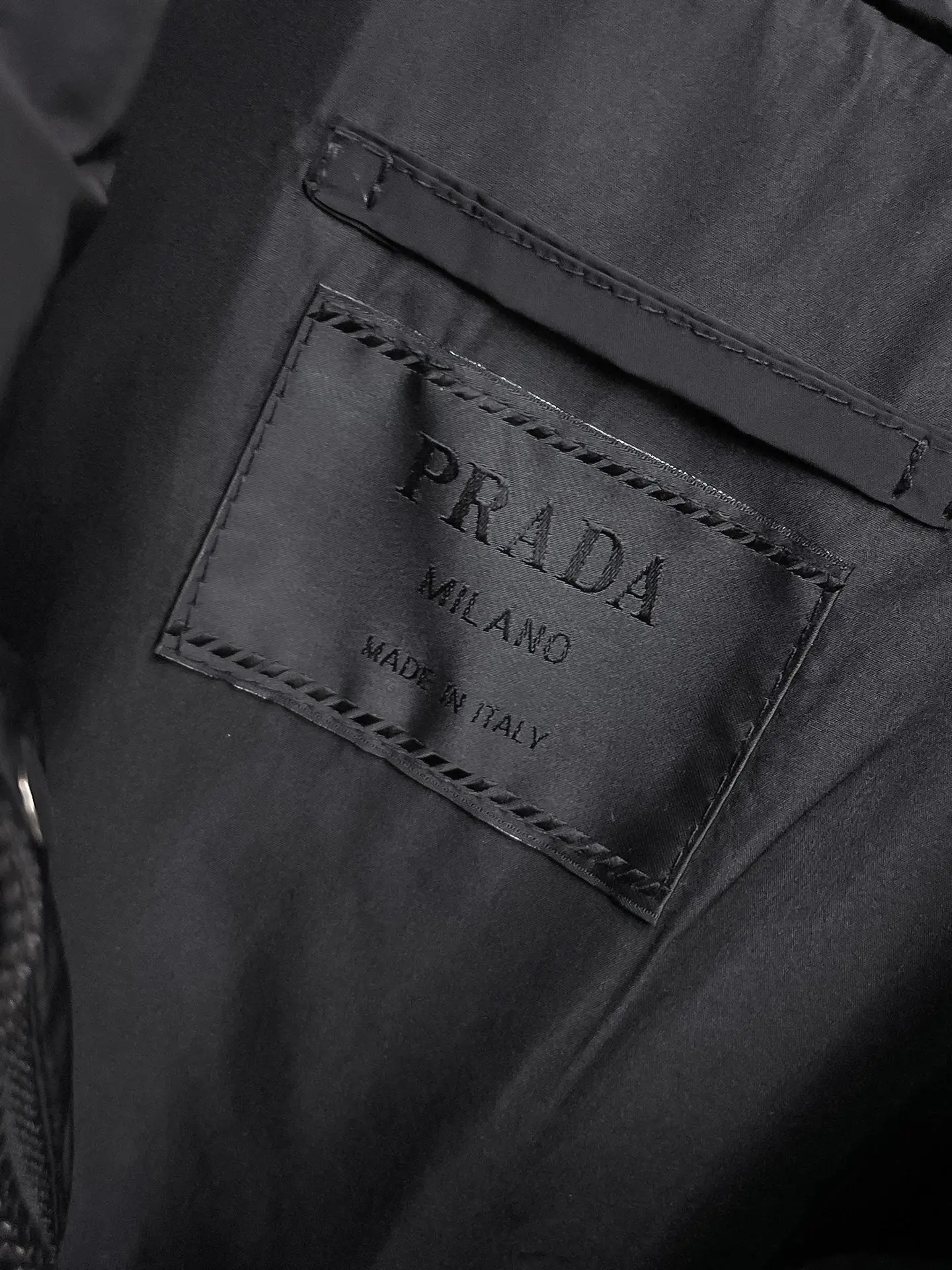 Logo-Appliquéd Hooded Shell Jacket D39014460 — view 5