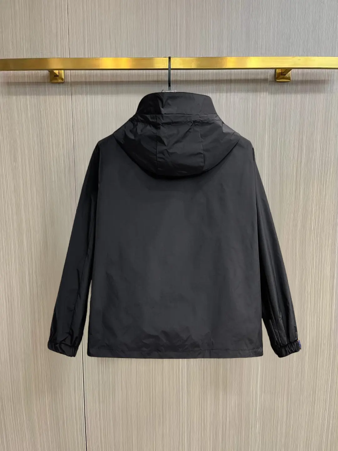 Logo-Appliquéd Hooded Shell Jacket D39014462 — view 2