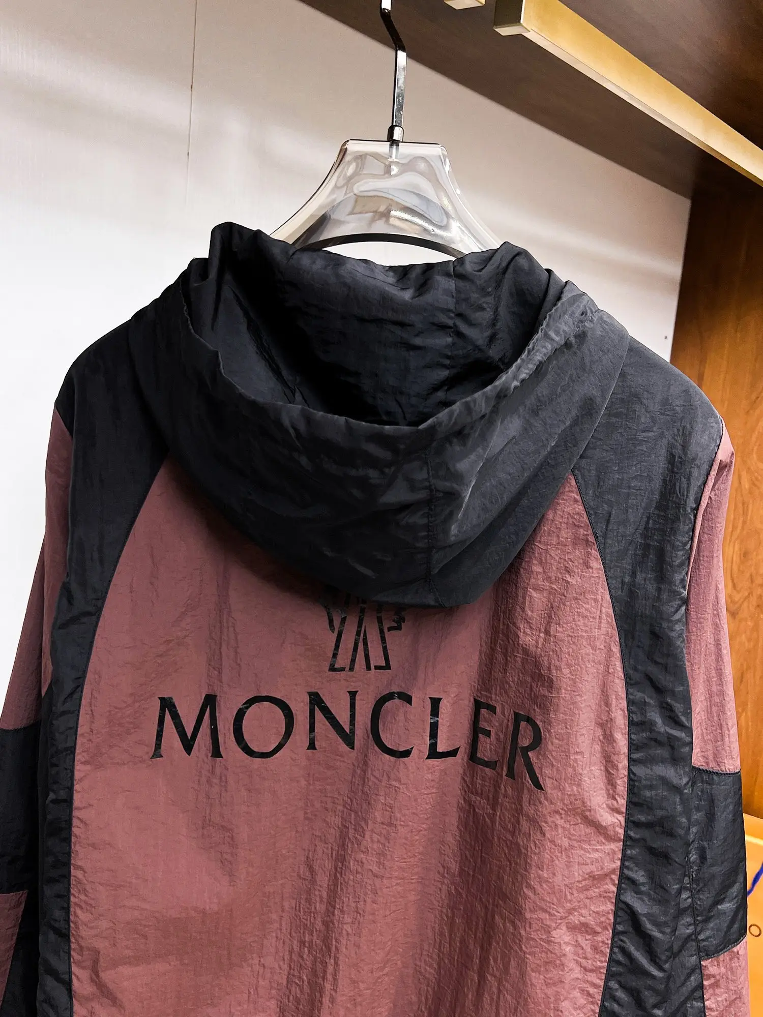 Moncler Color-Block Hooded Windbreaker Jacket D39014687 — view 13