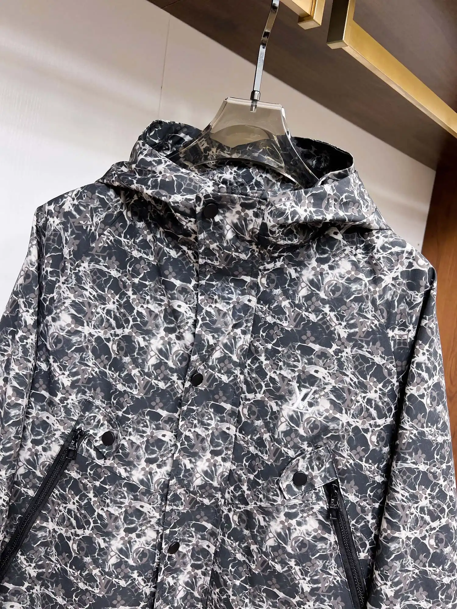 Monogram Marble Print Hooded Jacket D39014684 — view 4