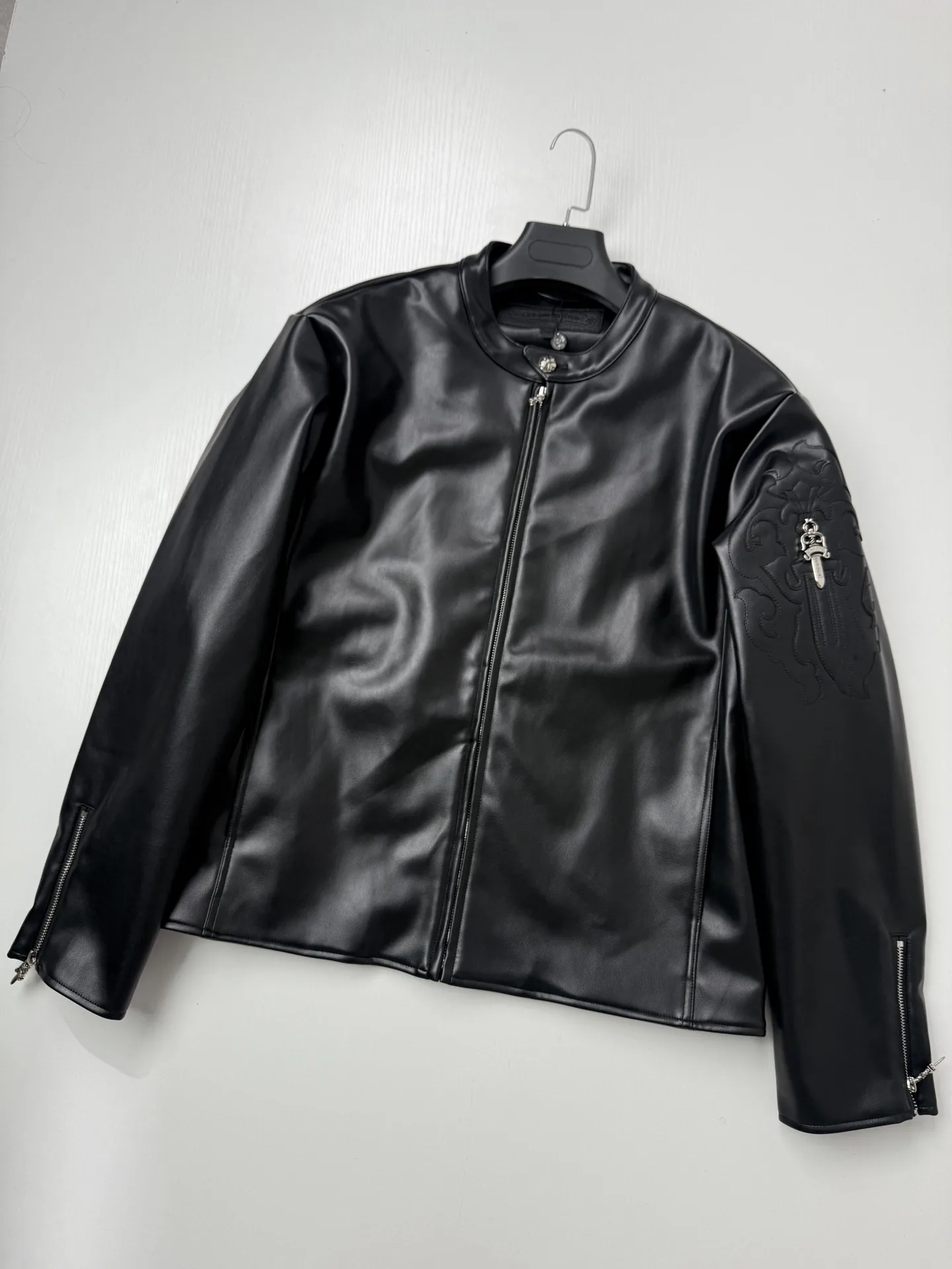 Embroidered Dagger Leather Cafe Racer Jacket D39520679 — view 3