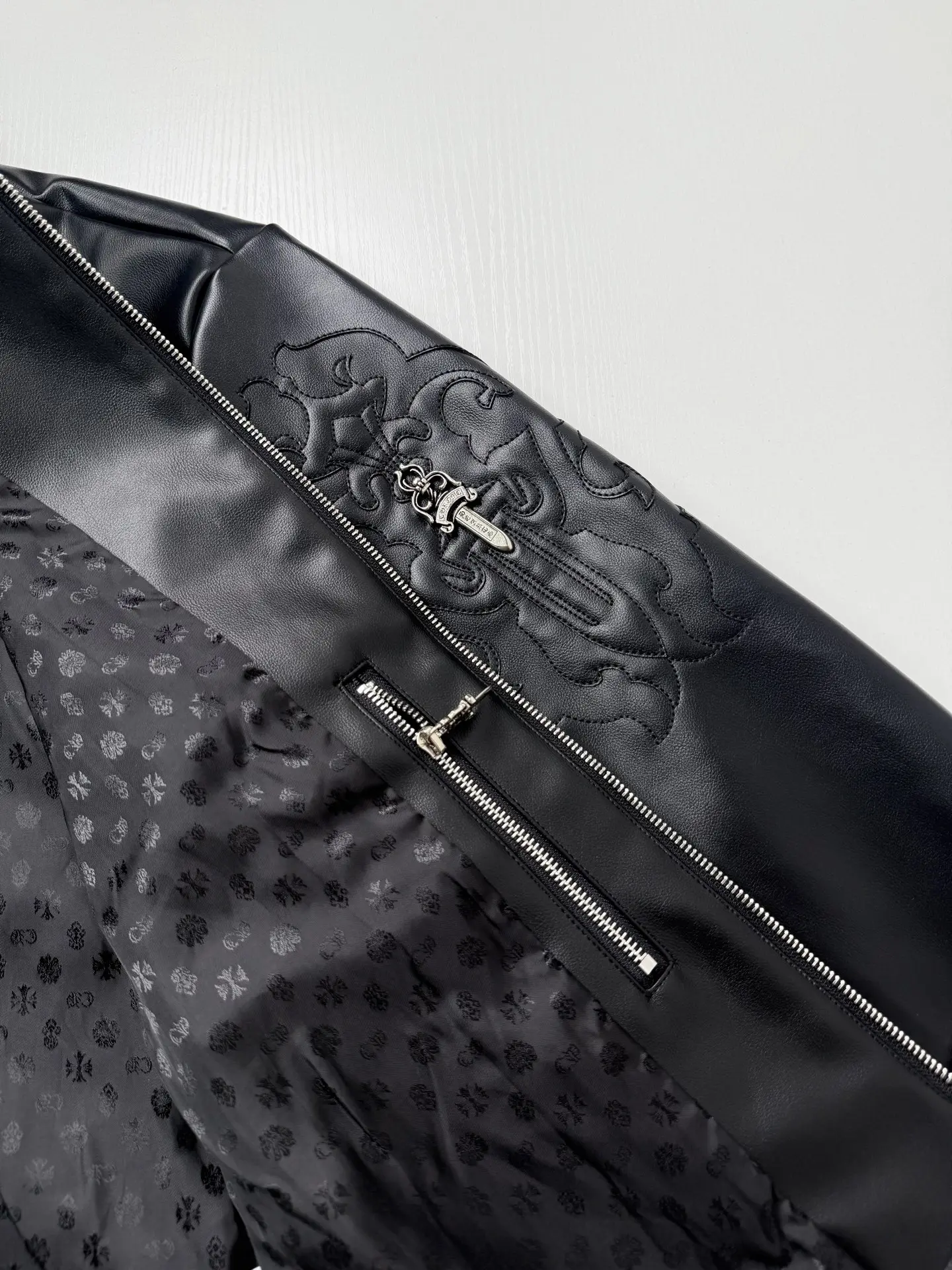 Embroidered Dagger Leather Cafe Racer Jacket D39520679 — view 8