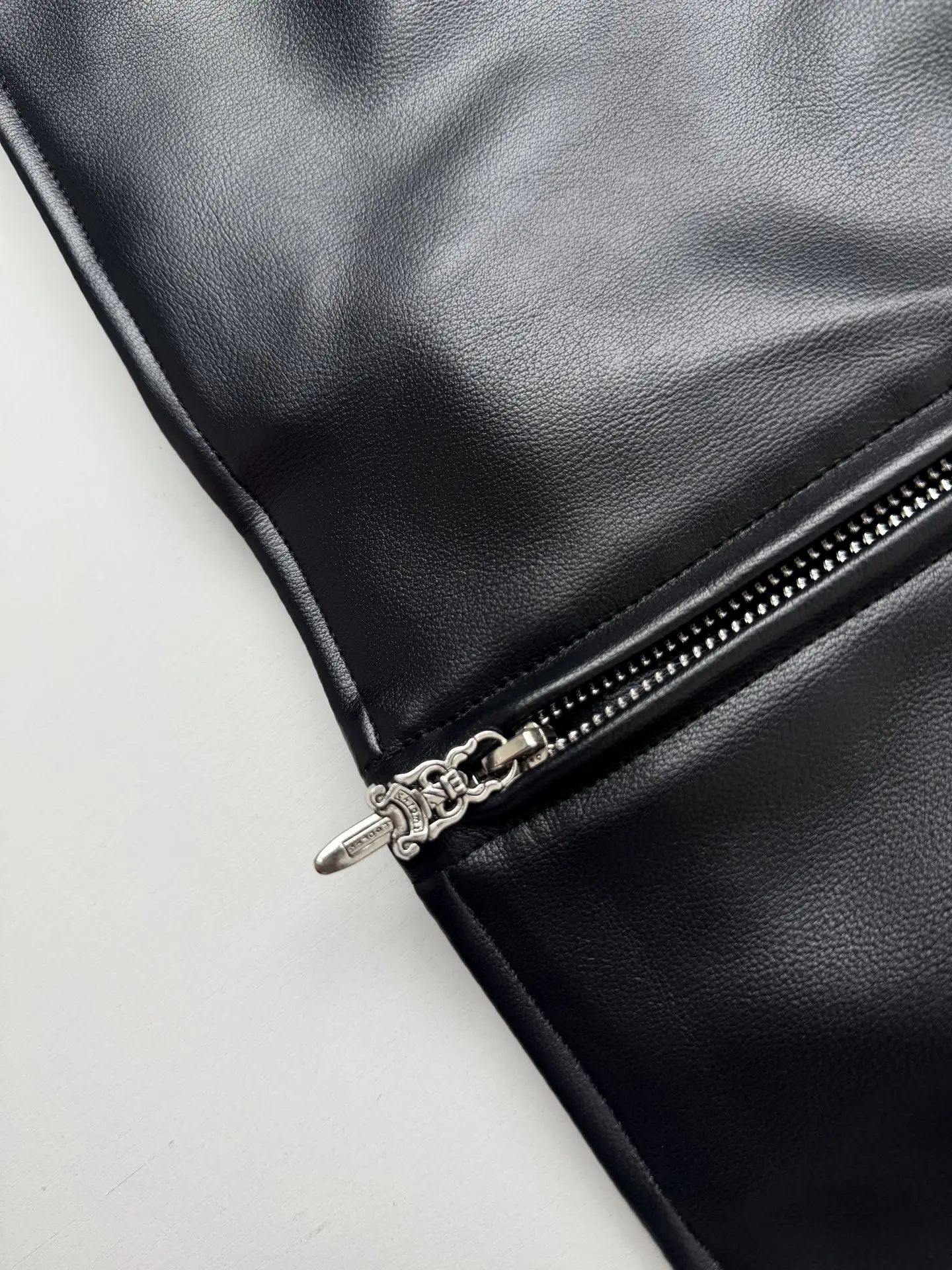 Embroidered Dagger Leather Cafe Racer Jacket D39520679 — view 12