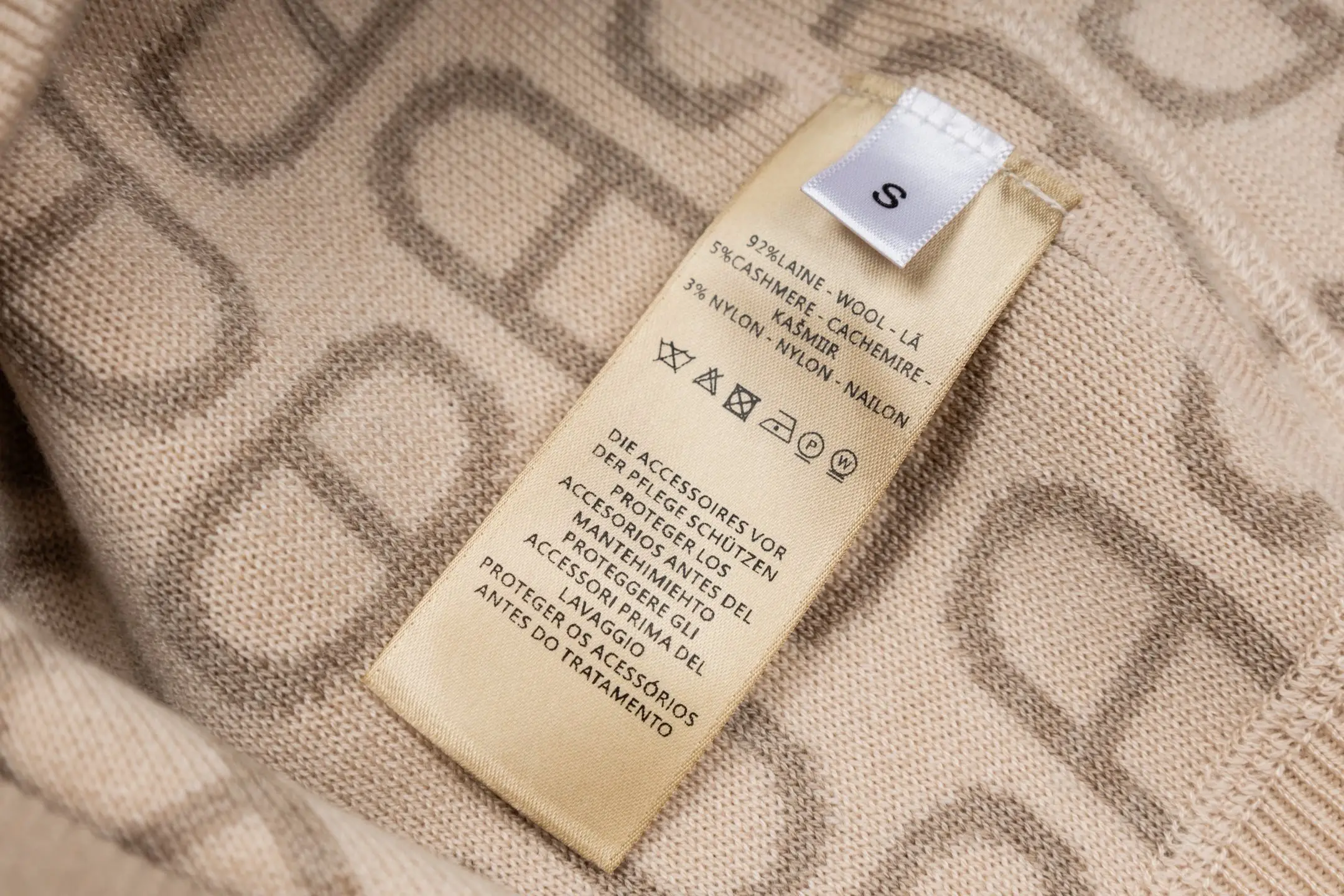 Reversible Jacquard Wool-Cashmere Hooded Jacket D41021043 — view 9