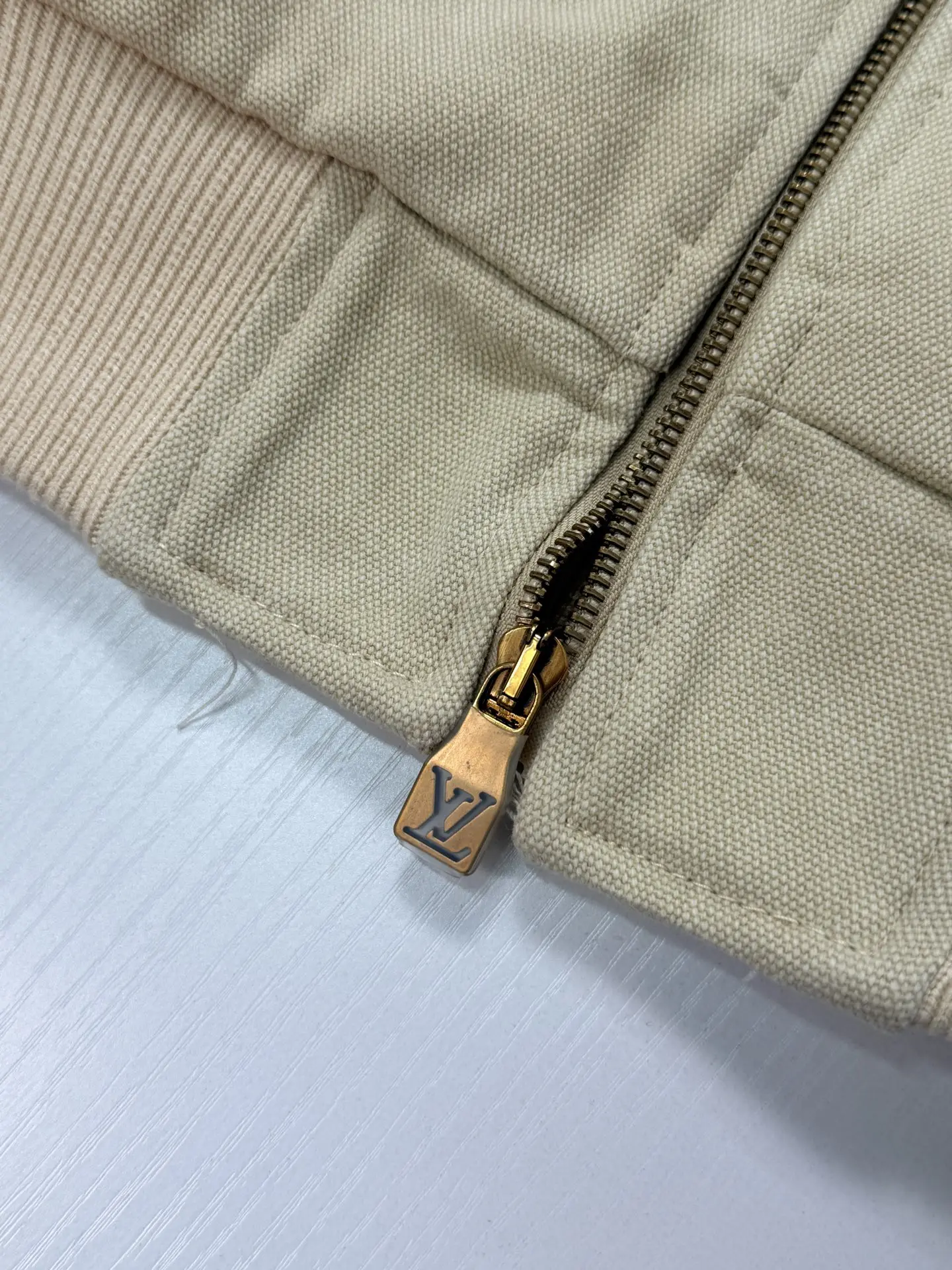 Embroidered Washed Canvas Hooded Jacket D42020724 — view 6