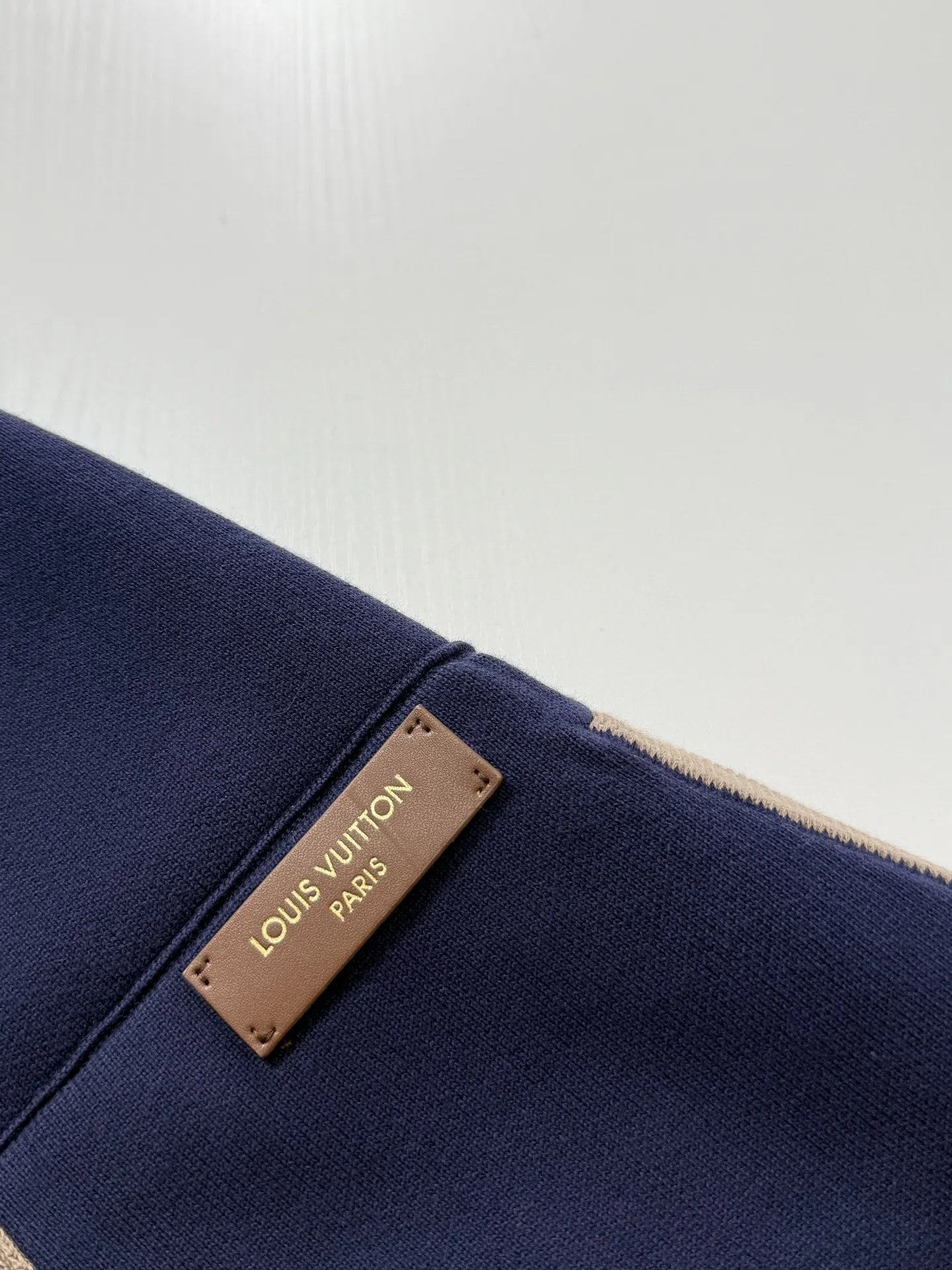 Contrast Ribbed Knit Zip-Up Jacket D42020732 — view 14