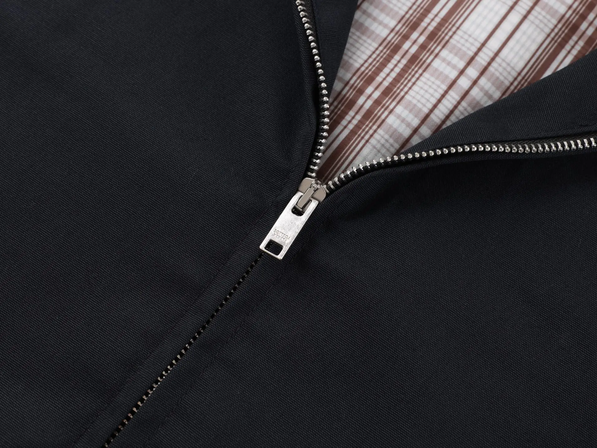 Intrecciato Leather Collar Zip-Up Jacket D43021105 — view 5