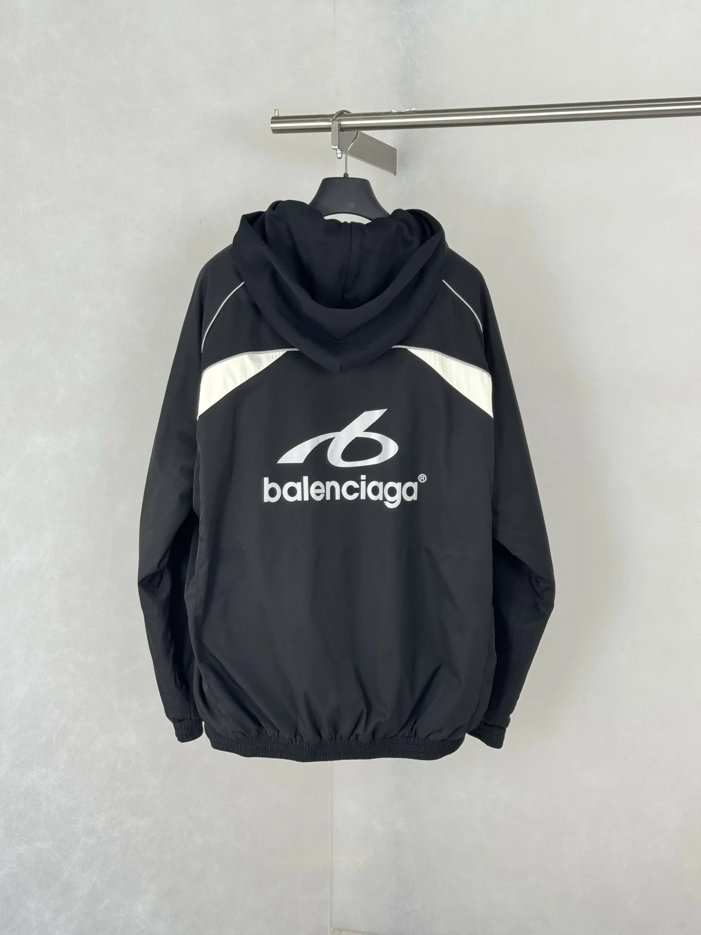 Reversible Reflective Fleece Hooded Jacket D43019192 — view 2