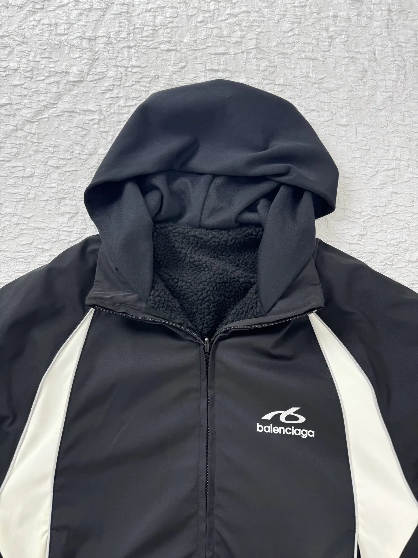 Reversible Reflective Fleece Hooded Jacket D43019192 — view 7