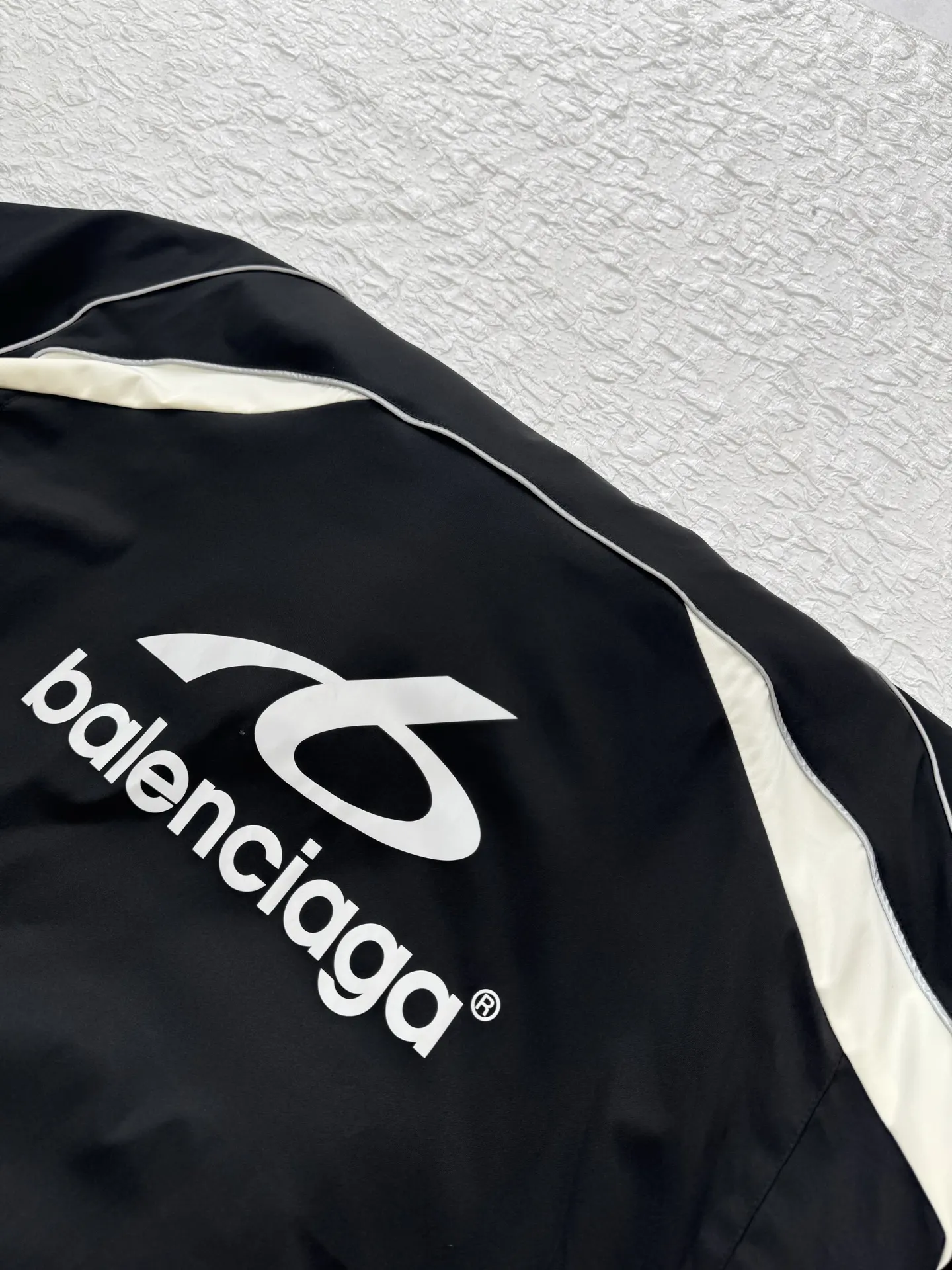 Reversible Reflective Fleece Hooded Jacket D43019192 — view 9