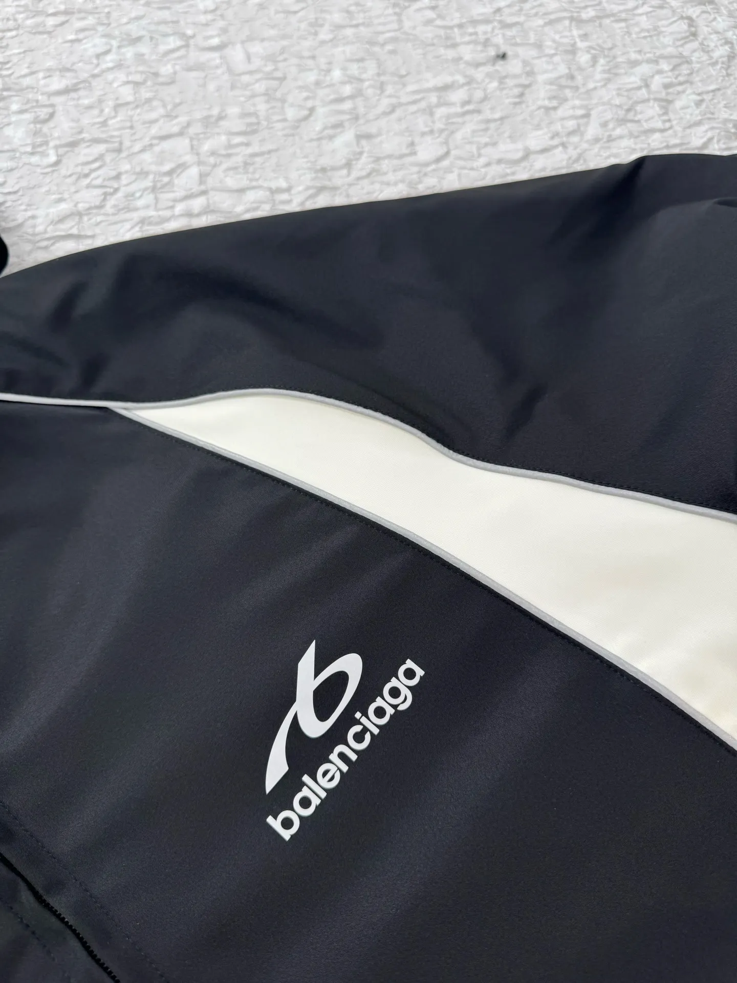 Reversible Reflective Fleece Hooded Jacket D43019192 — view 13