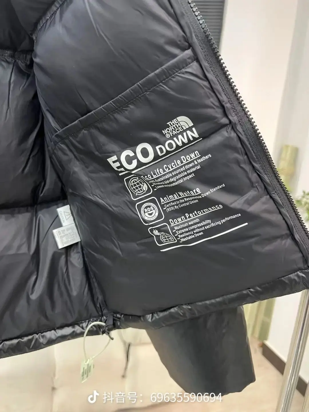 Cropped Down-Filled Puffer Jacket D45020990 — view 8