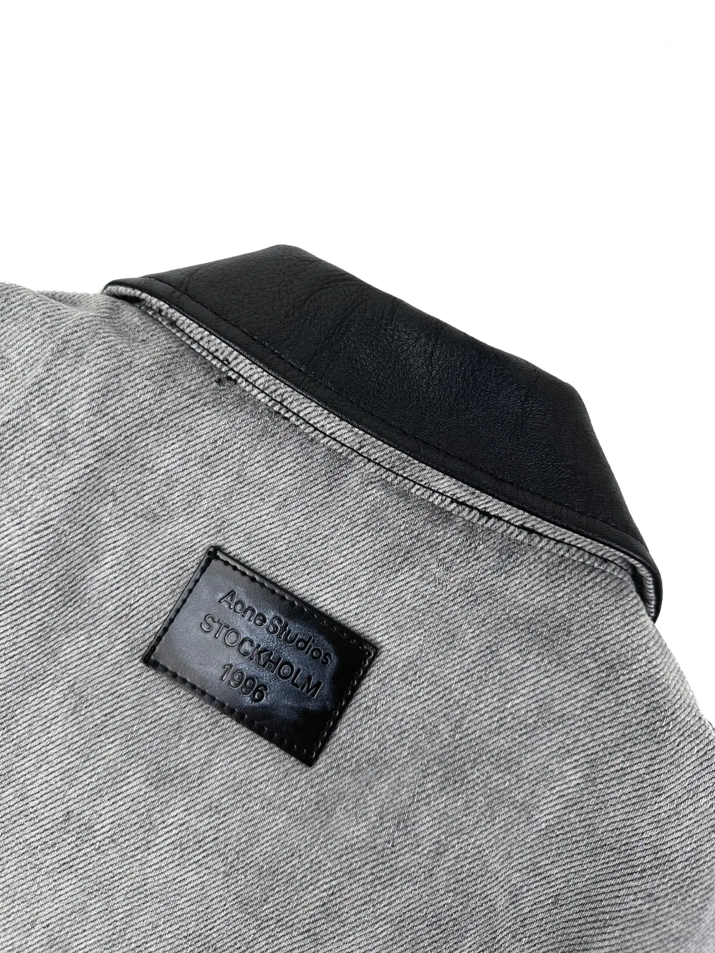 Leather-Trimmed Distressed Denim Work Jacket D50019220 — view 4