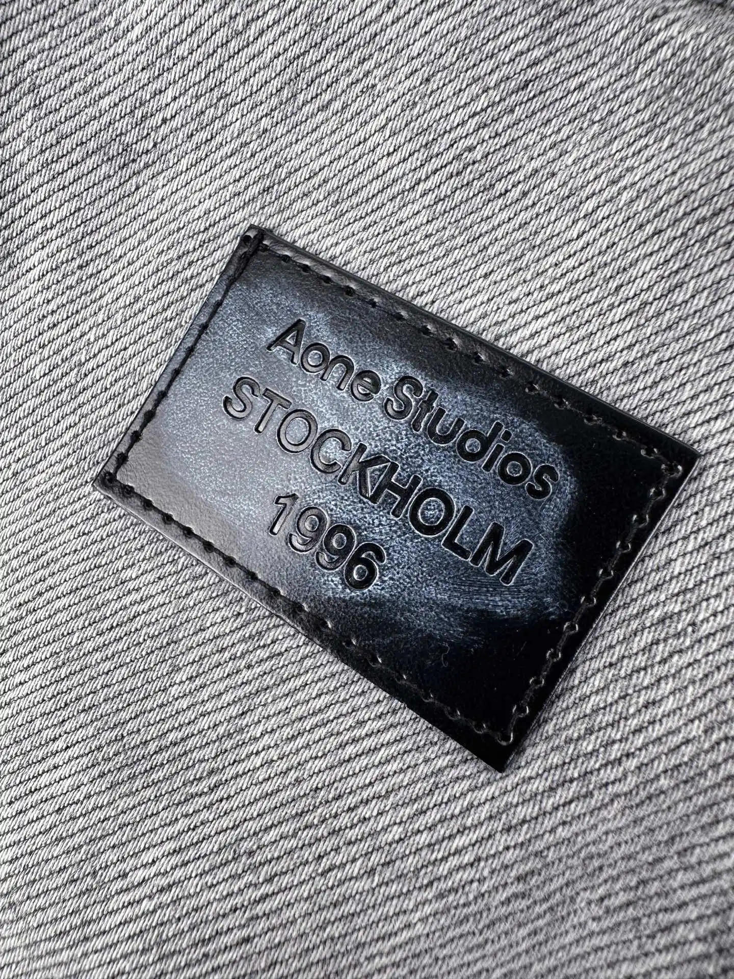 Leather-Trimmed Distressed Denim Work Jacket D50019220 — view 5
