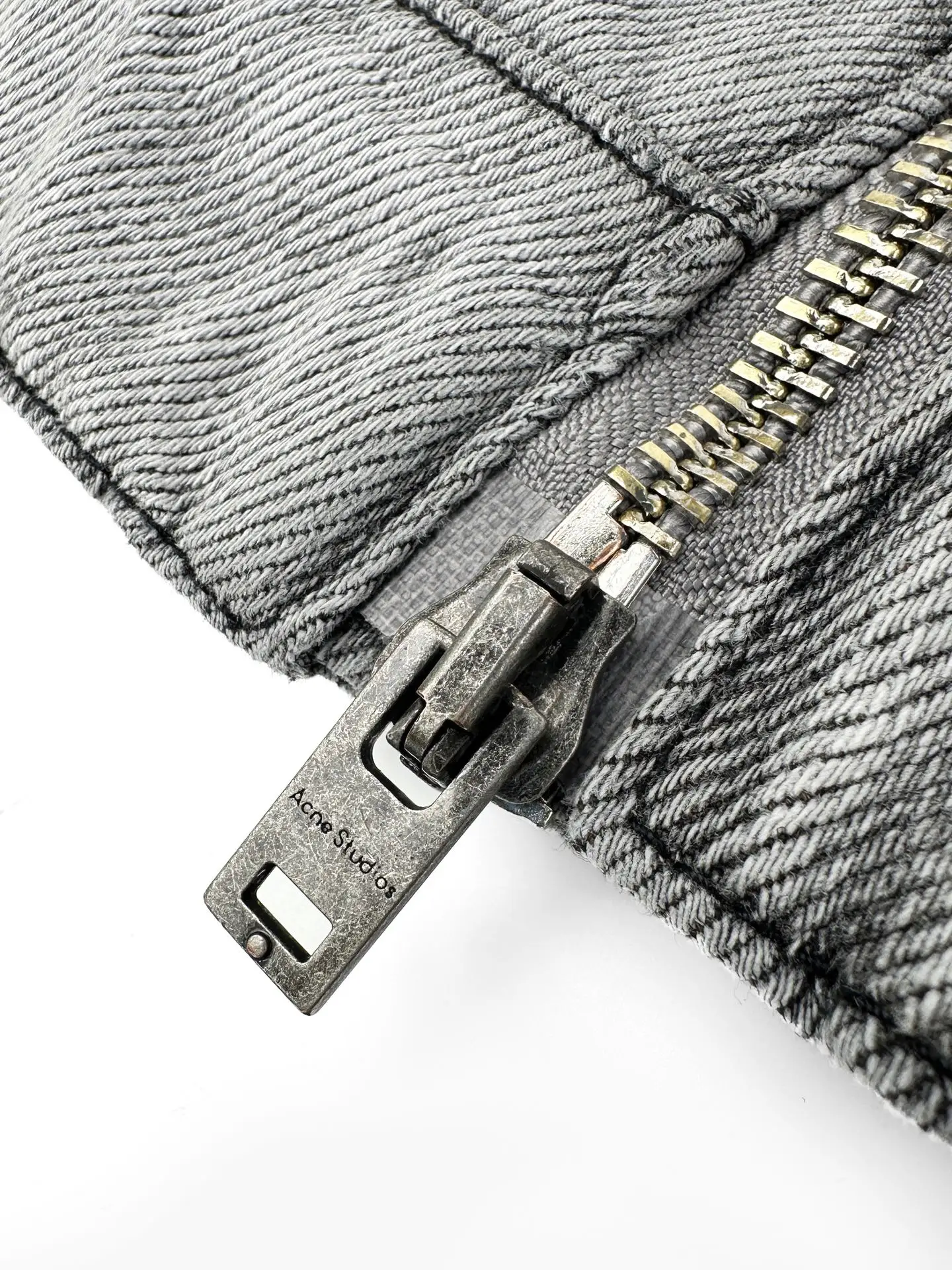 Leather-Trimmed Distressed Denim Work Jacket D50019220 — view 9