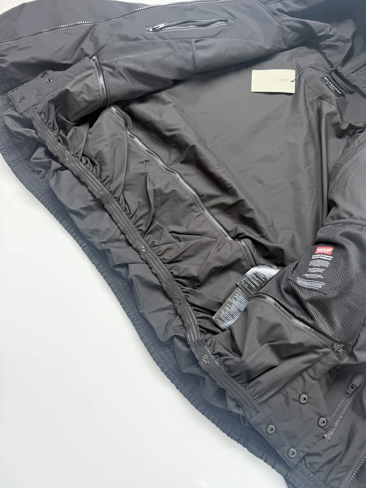 Reflective Logo Hooded Puffer Jacket D51020699 — view 8
