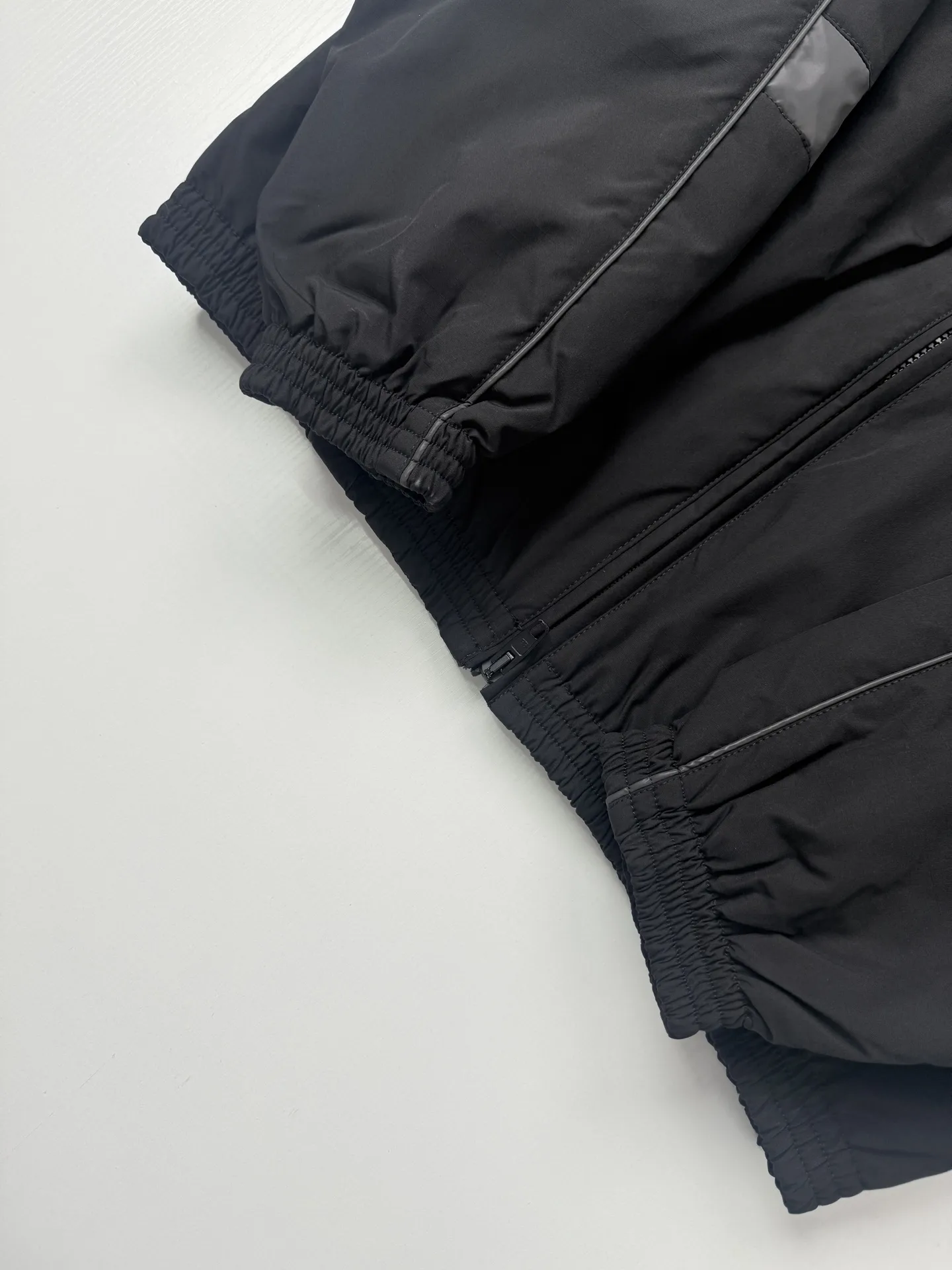 Reflective Logo Hooded Puffer Jacket D51020699 — view 10