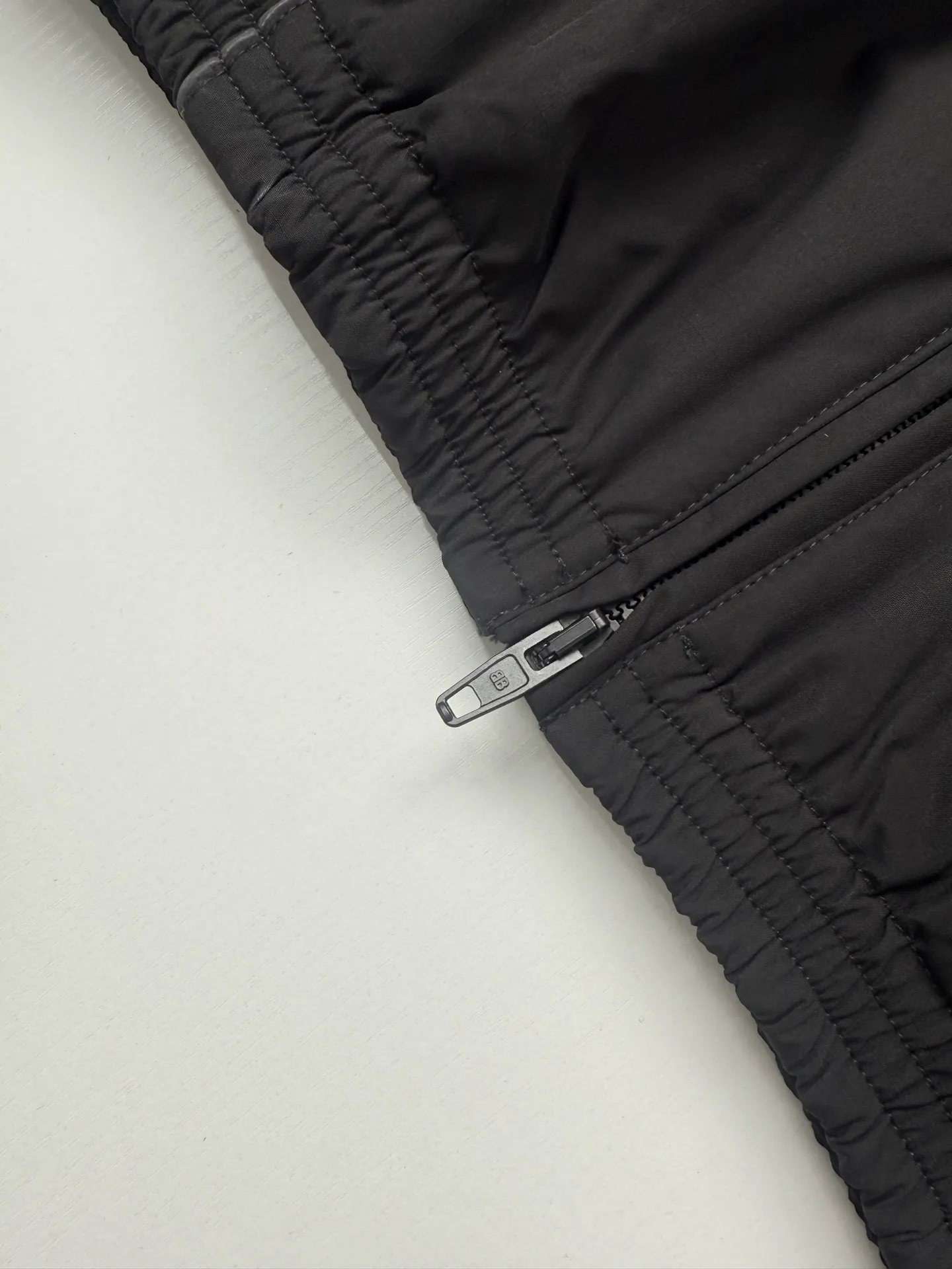 Reflective Logo Hooded Puffer Jacket D51020699 — view 11