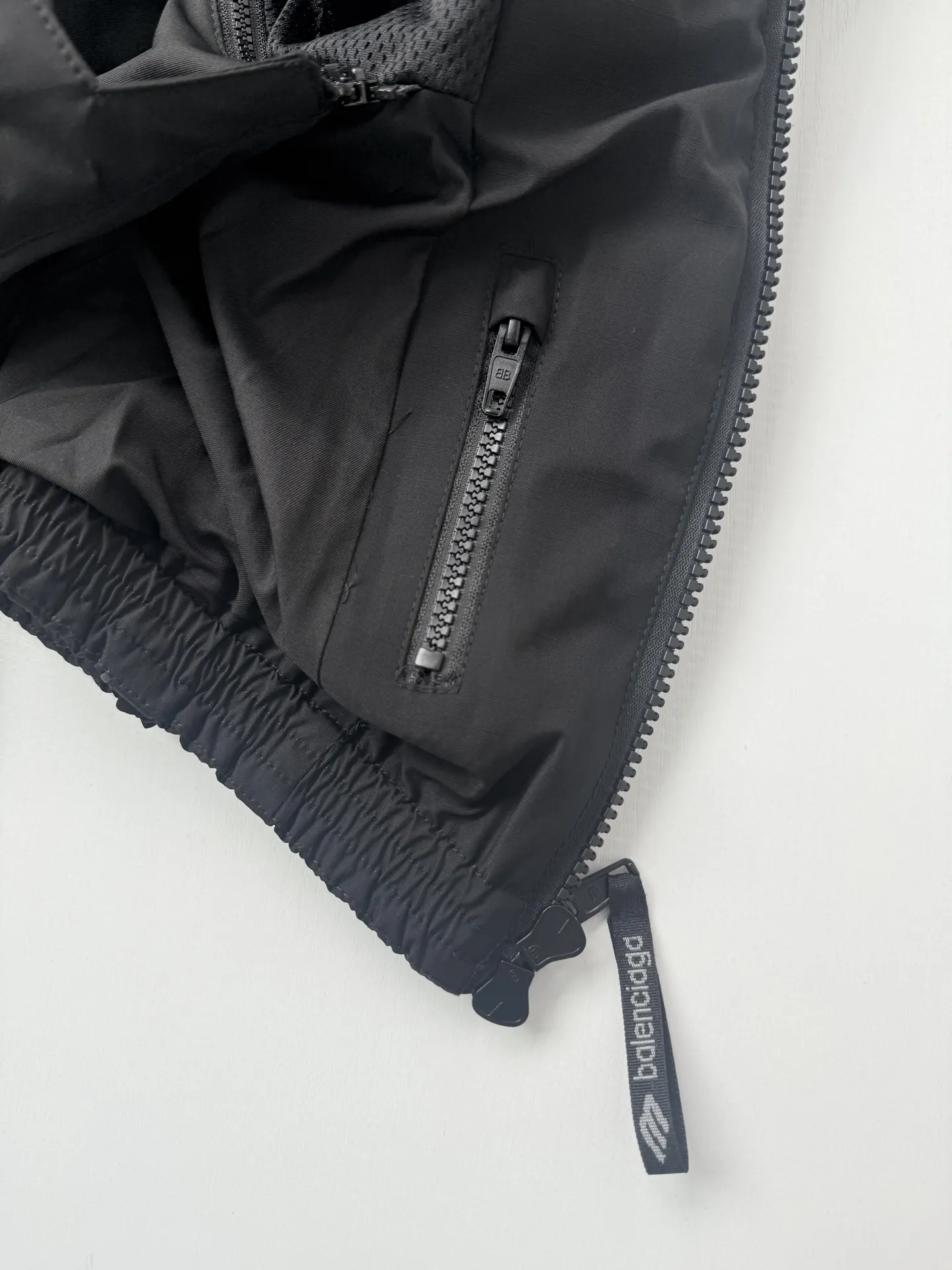 Reflective Logo Hooded Puffer Jacket D51020699 — view 16