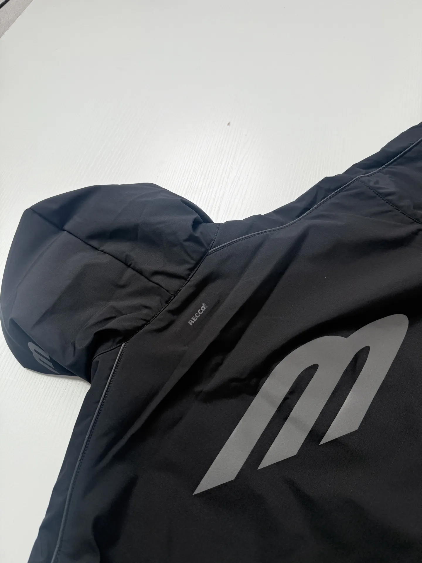Reflective Logo Hooded Puffer Jacket D51020699 — view 18