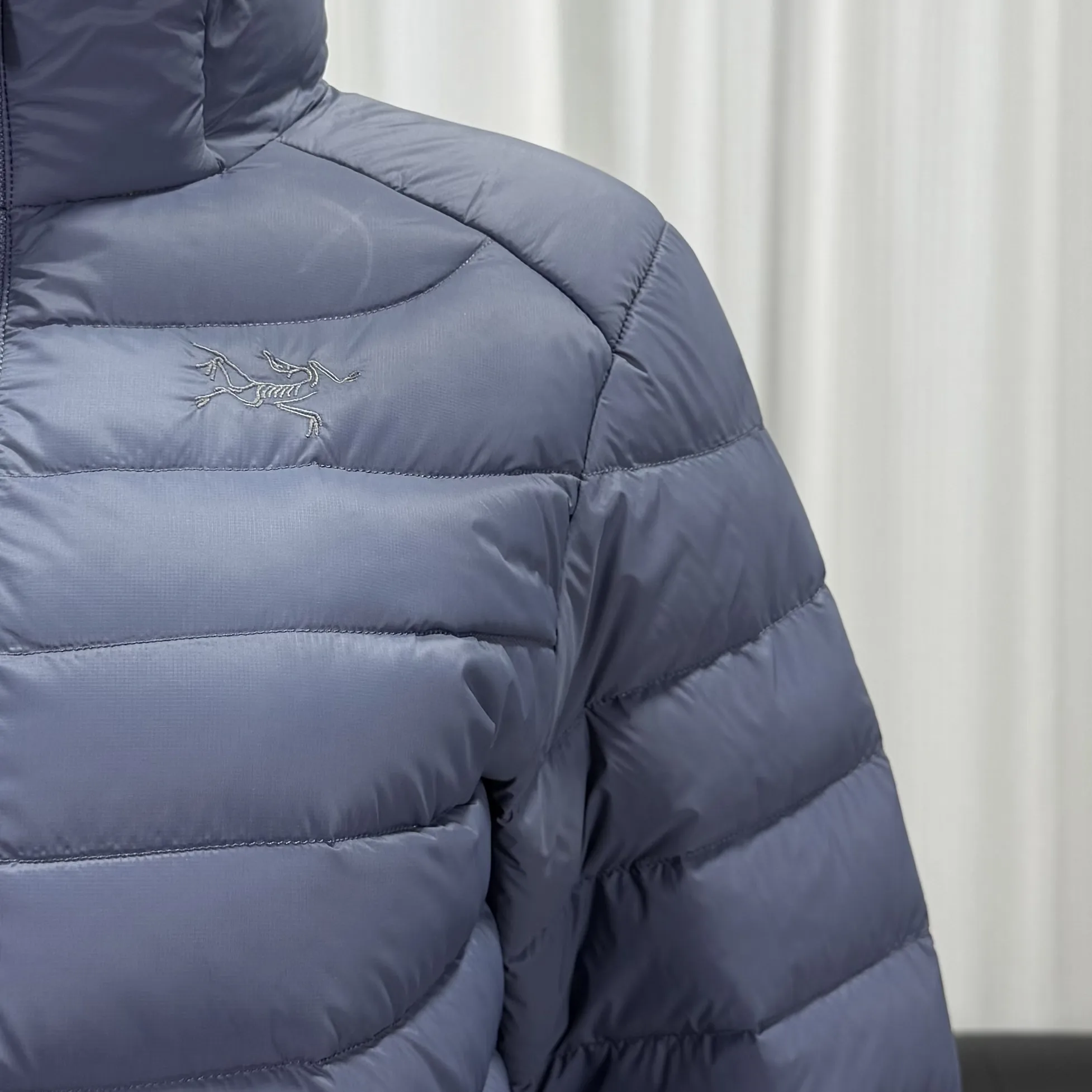 Cerium Hooded Down Puffer Jacket D53019030 — view 4