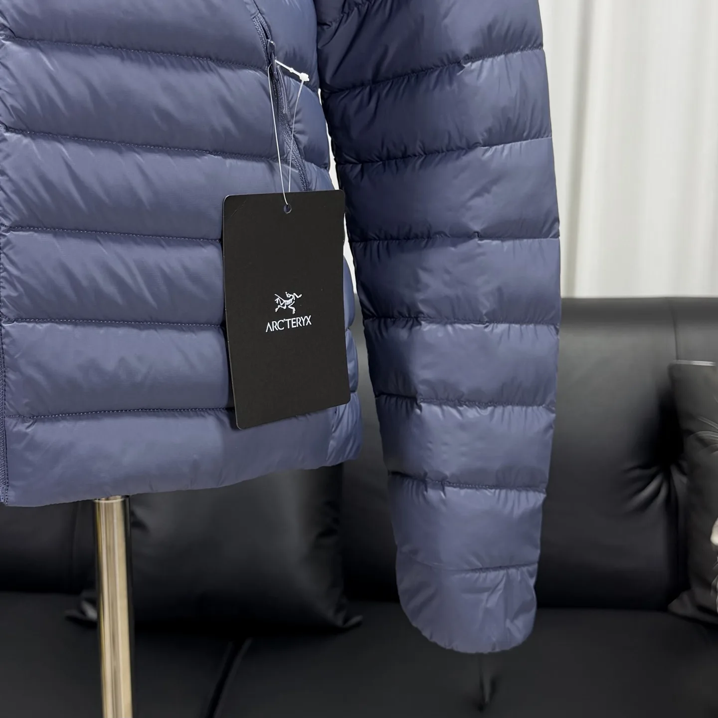 Cerium Hooded Down Puffer Jacket D53019030 — view 6