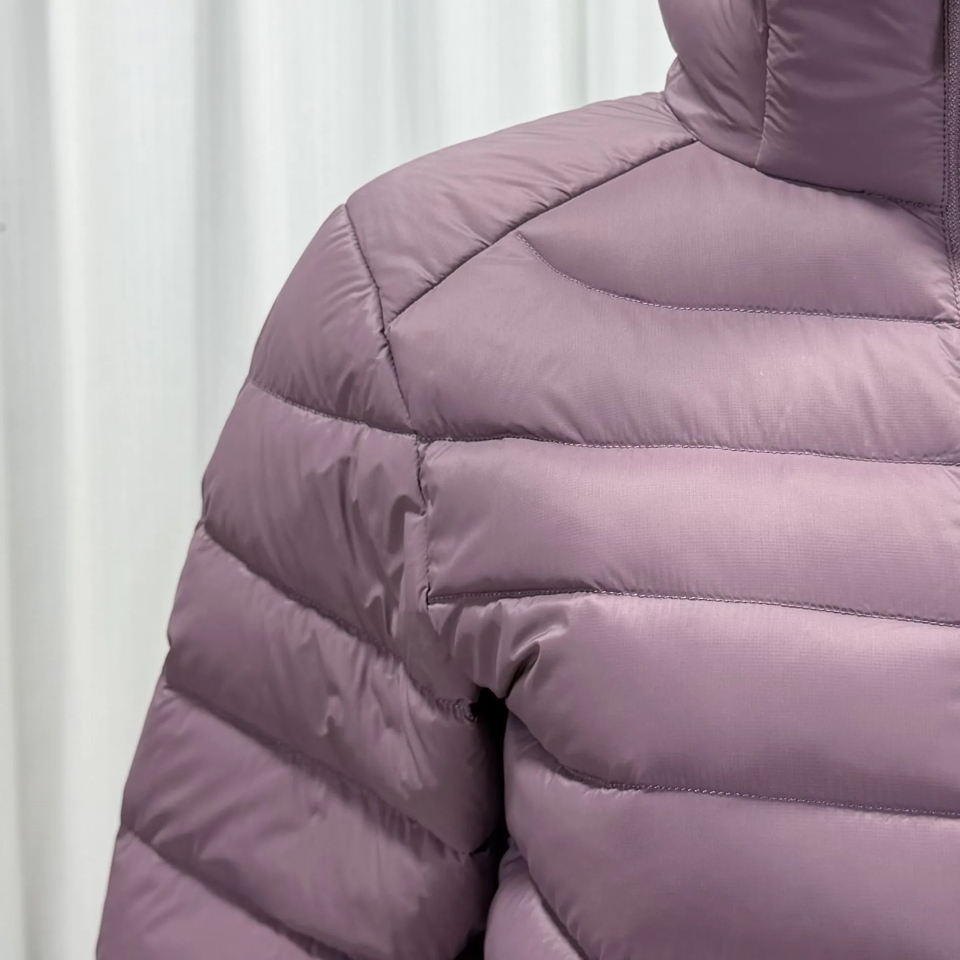Cerium Hooded Down-Filled Puffer Jacket D53019031 — view 3