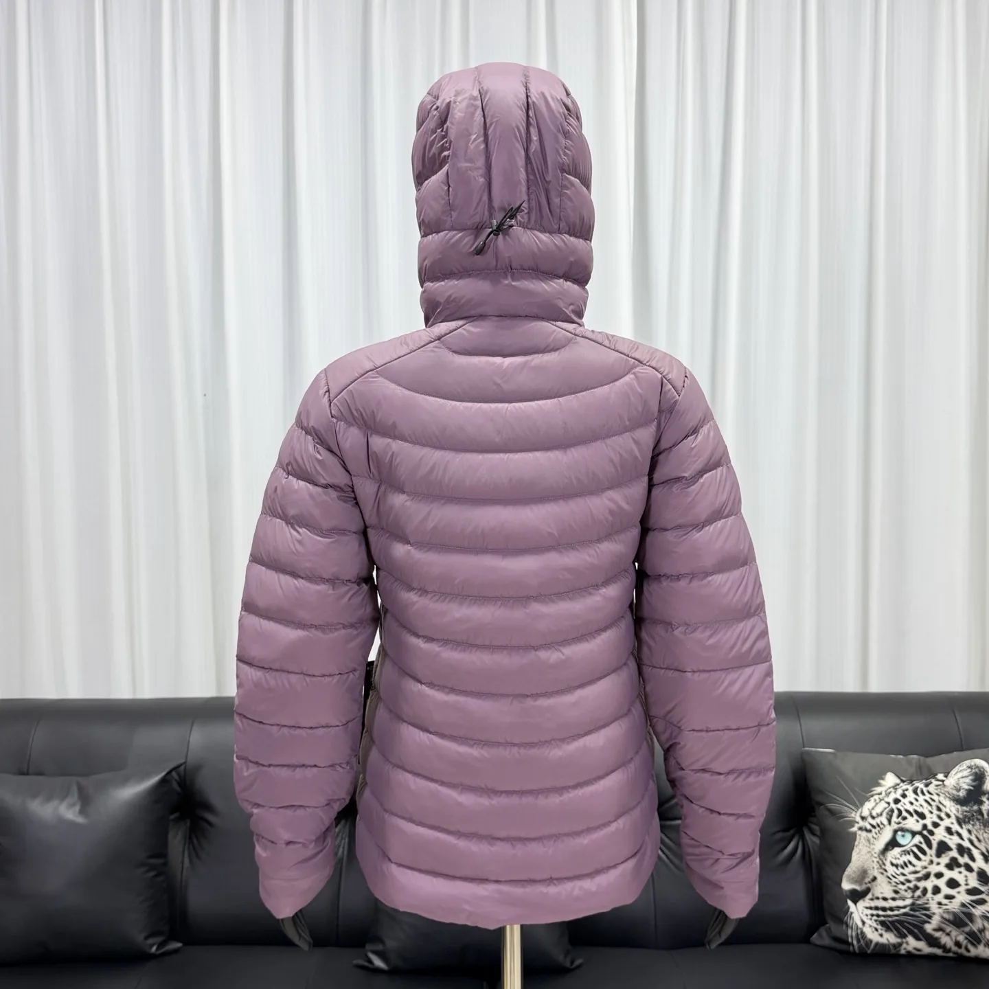Cerium Hooded Down-Filled Puffer Jacket D53019031 — view 8
