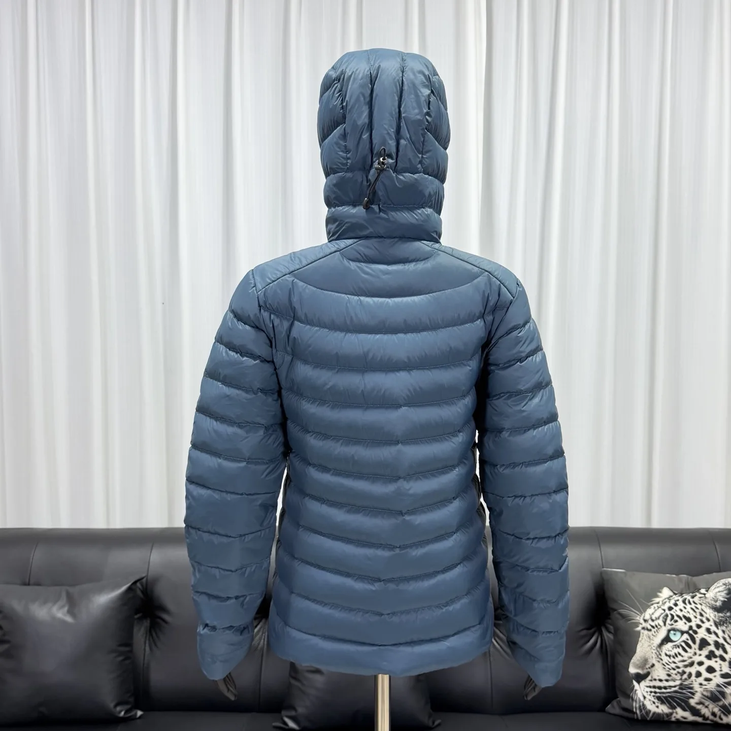 Cerium Hooded Down-Filled Puffer Jacket D53019033 — view 8