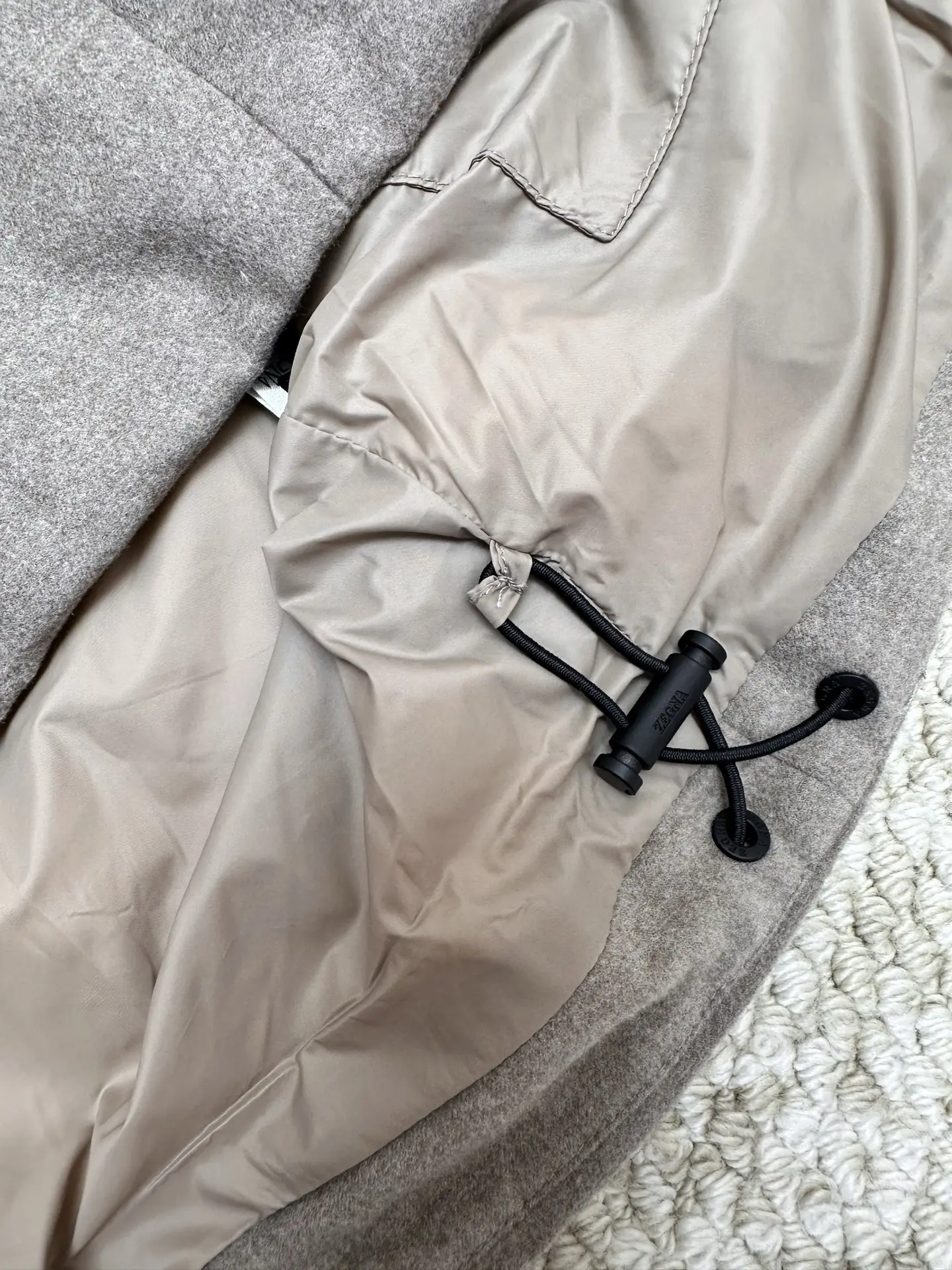 Mixed-Media Down-Filled Puffer Jacket D54019100 — view 6
