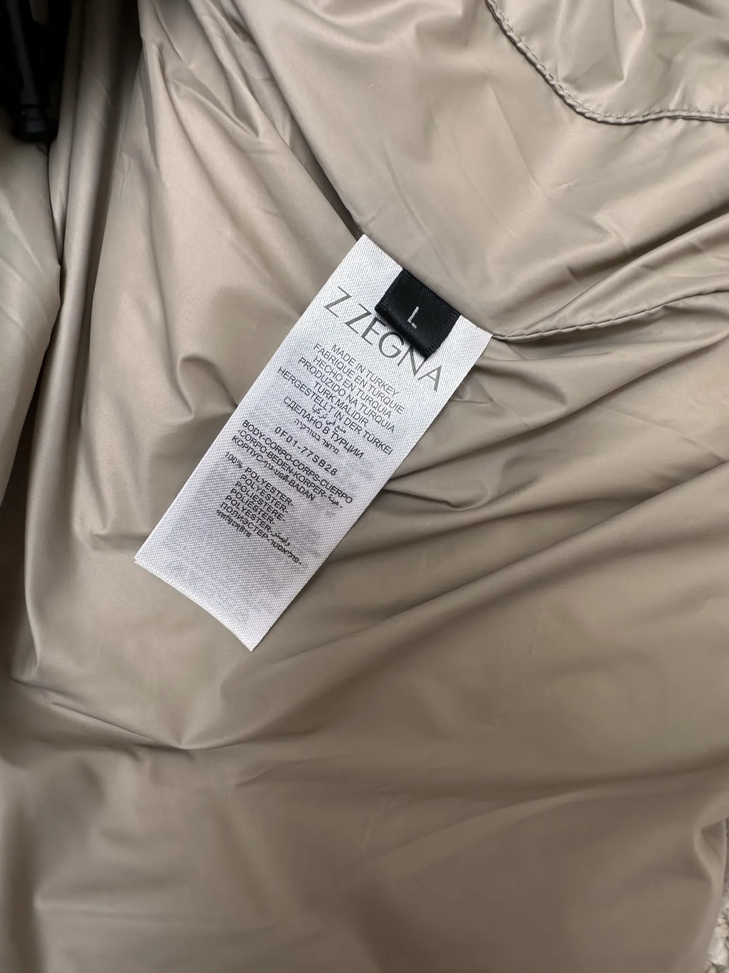 Mixed-Media Down-Filled Puffer Jacket D54019100 — view 9