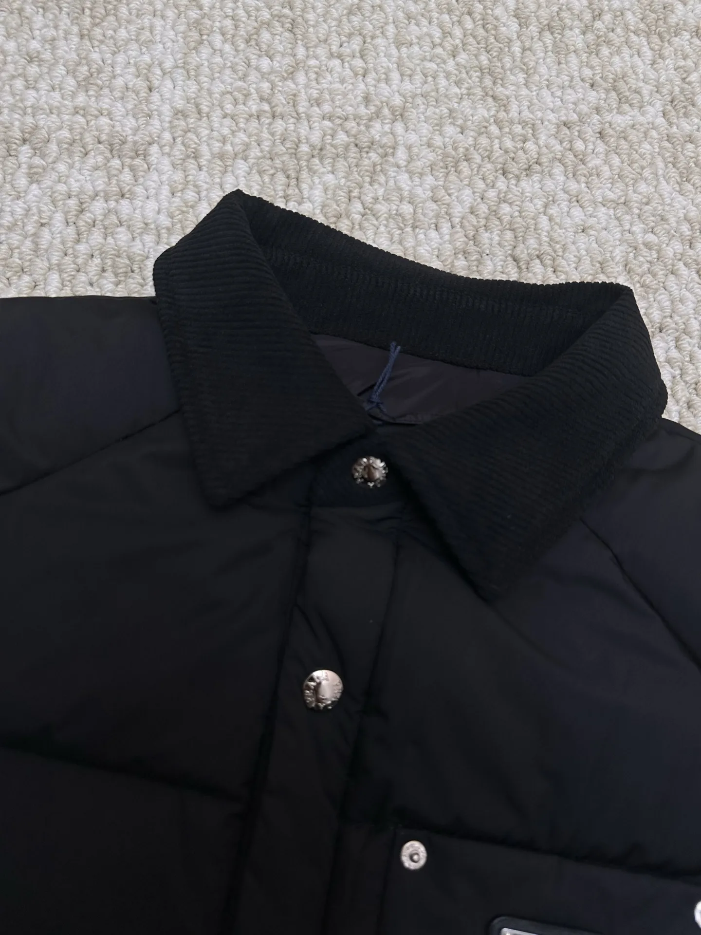 Logo-Patch Quilted Down Jacket with Ribbed Collar D56019209 — view 3