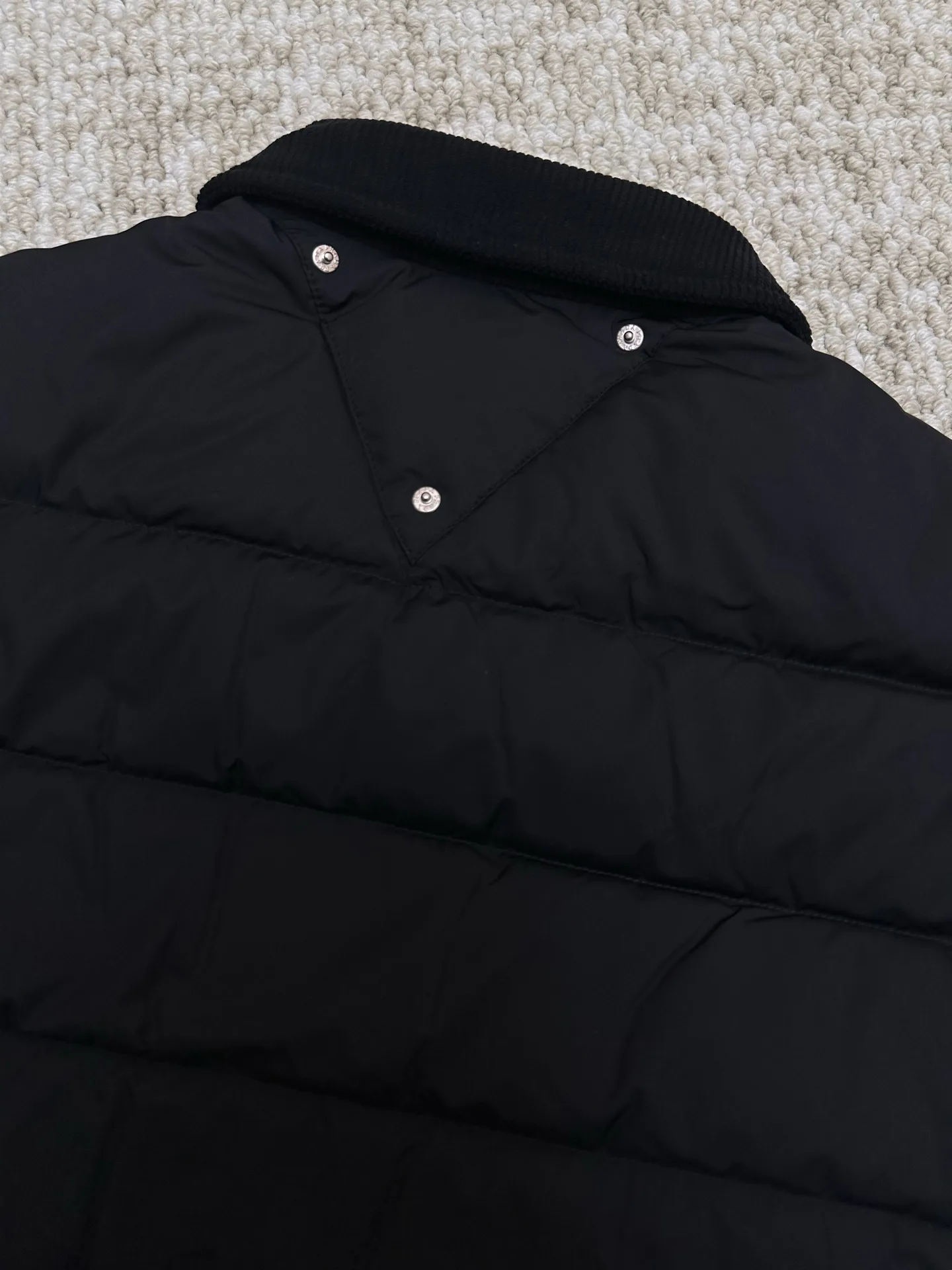 Logo-Patch Quilted Down Jacket with Ribbed Collar D56019209 — view 6