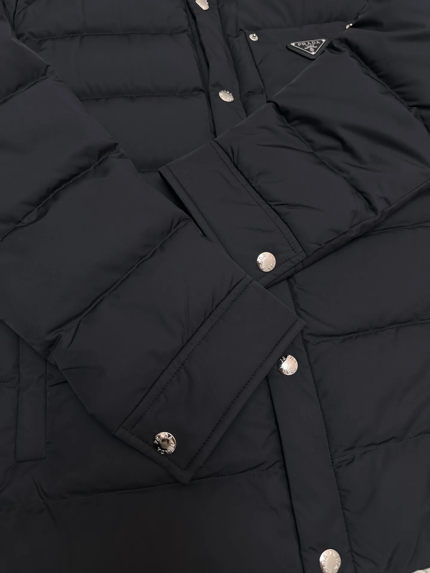 Logo-Patch Quilted Down Jacket with Ribbed Collar D56019209 — view 9