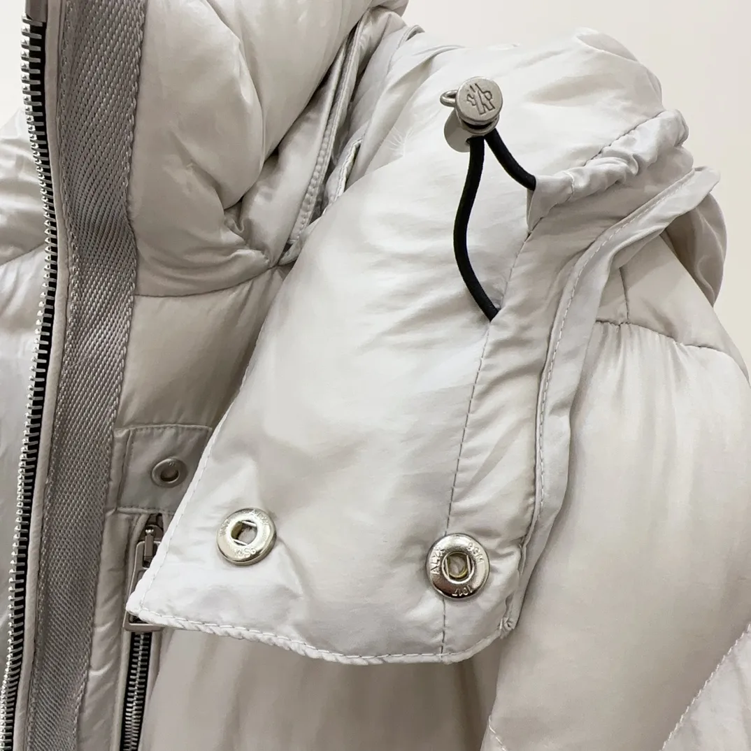 Moncler x 1017 ALYX 9SM Williams Down Jacket D56018957 — view 9