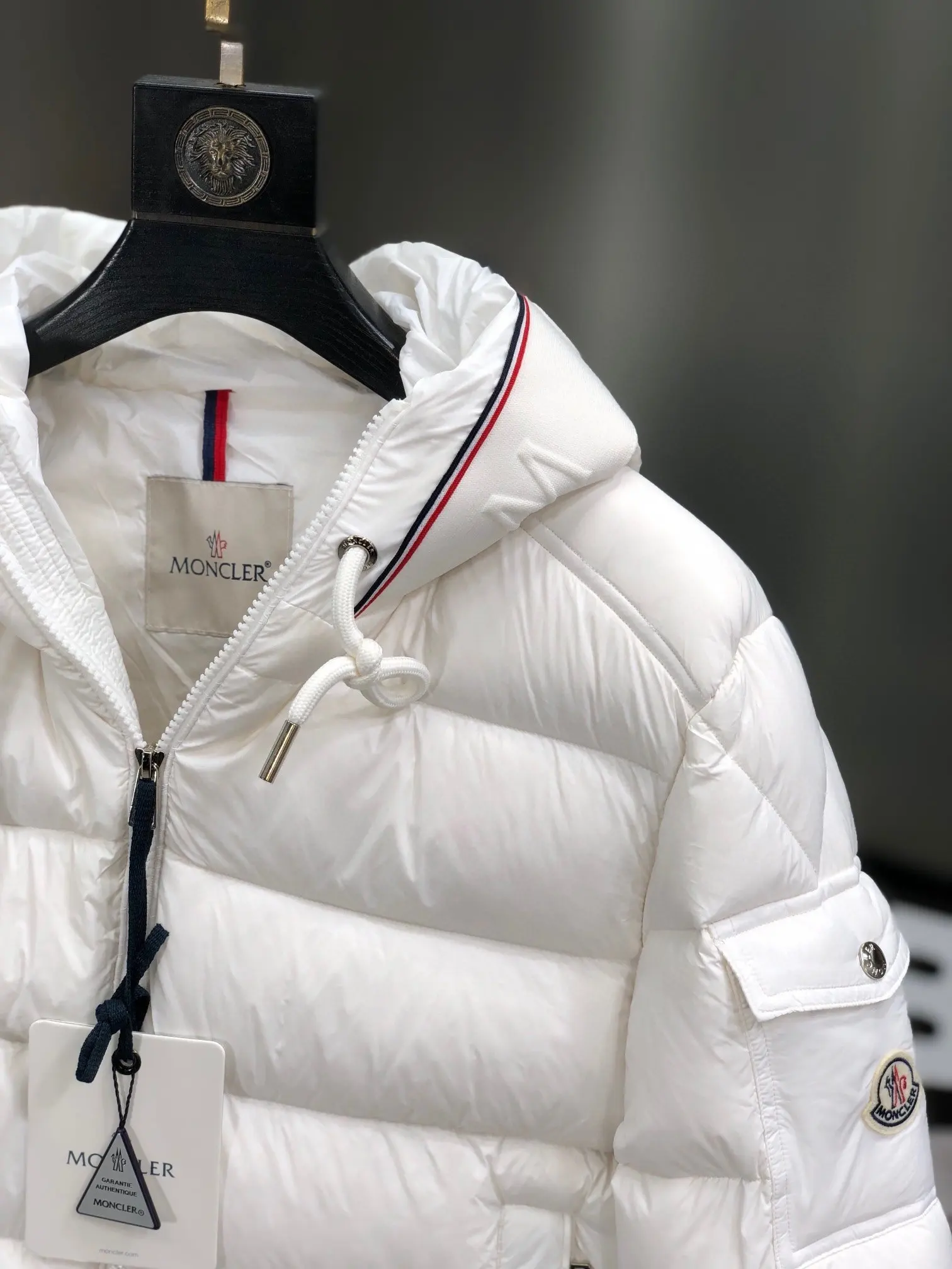 Hooded Down-Filled Puffer Jacket D57020977 — view 2