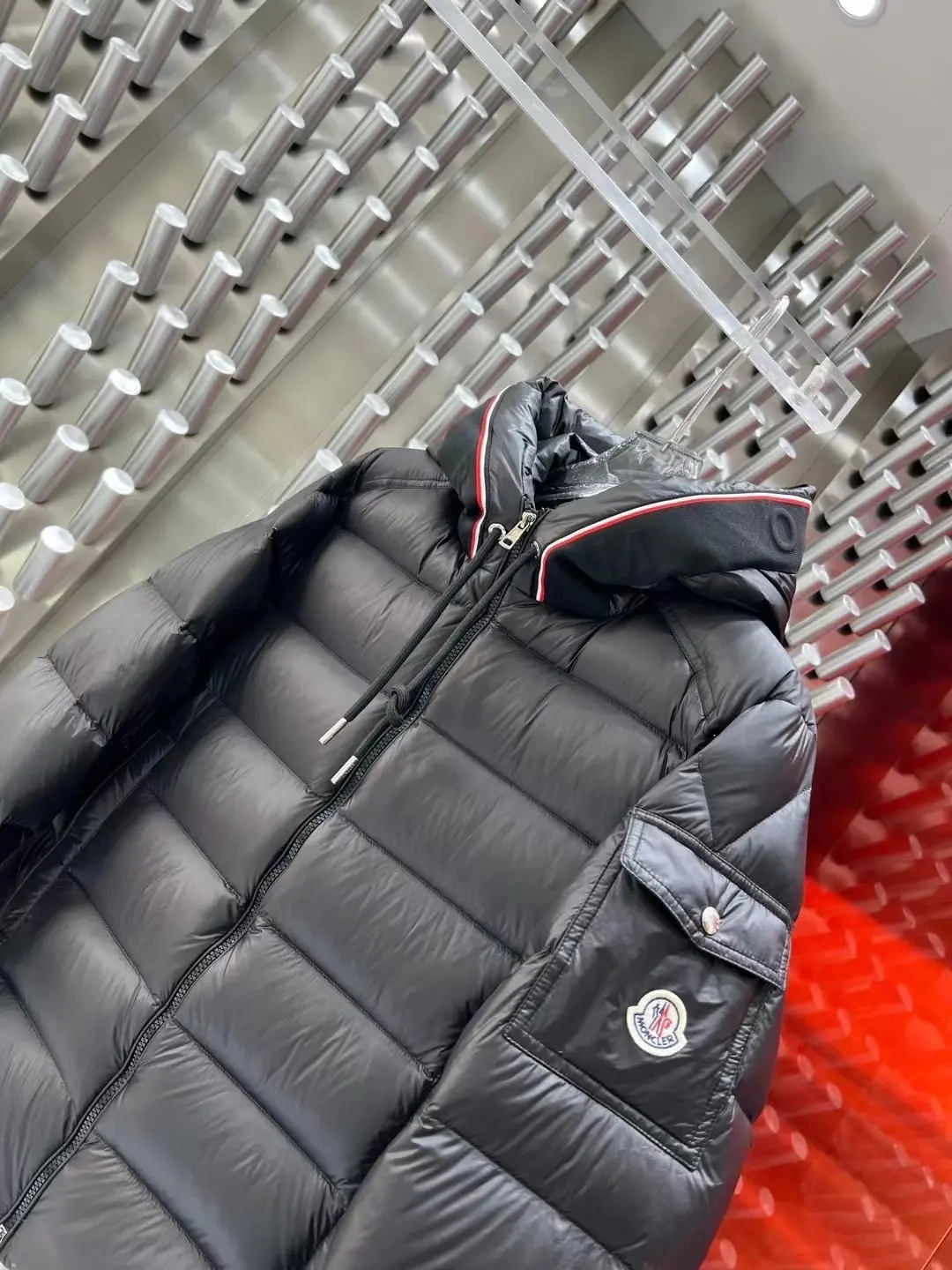 Moncler Hooded Down Puffer Jacket D57020976 — view 5