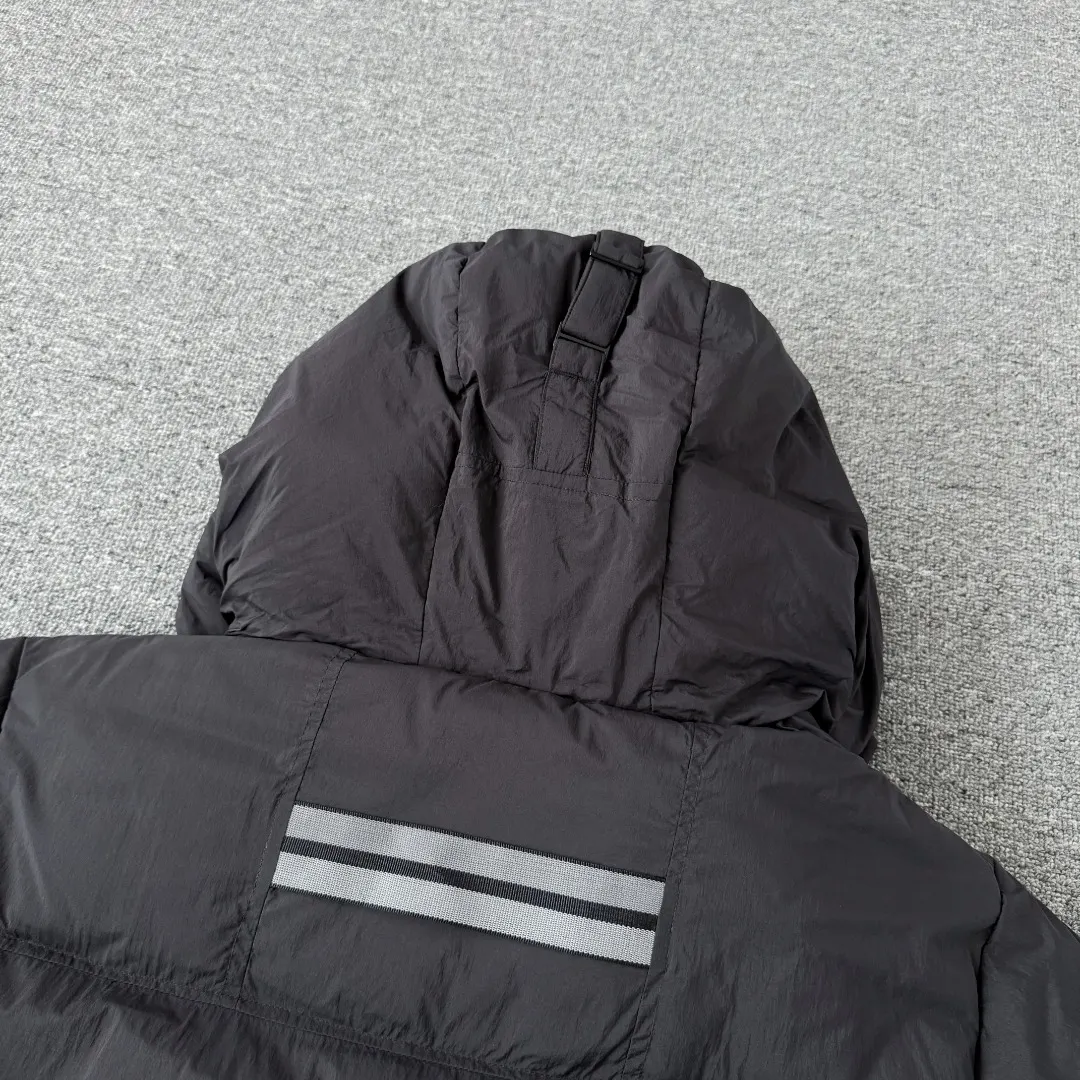 Lawrence Down-Filled Puffer Jacket D57023552 — view 11