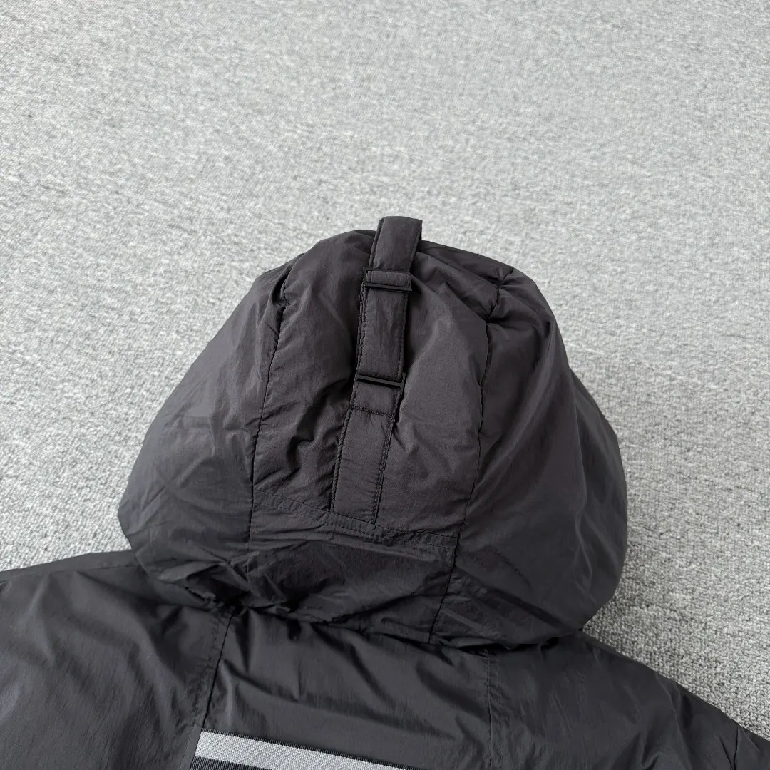 Lawrence Hooded Down Puffer Jacket D57023551 — view 10