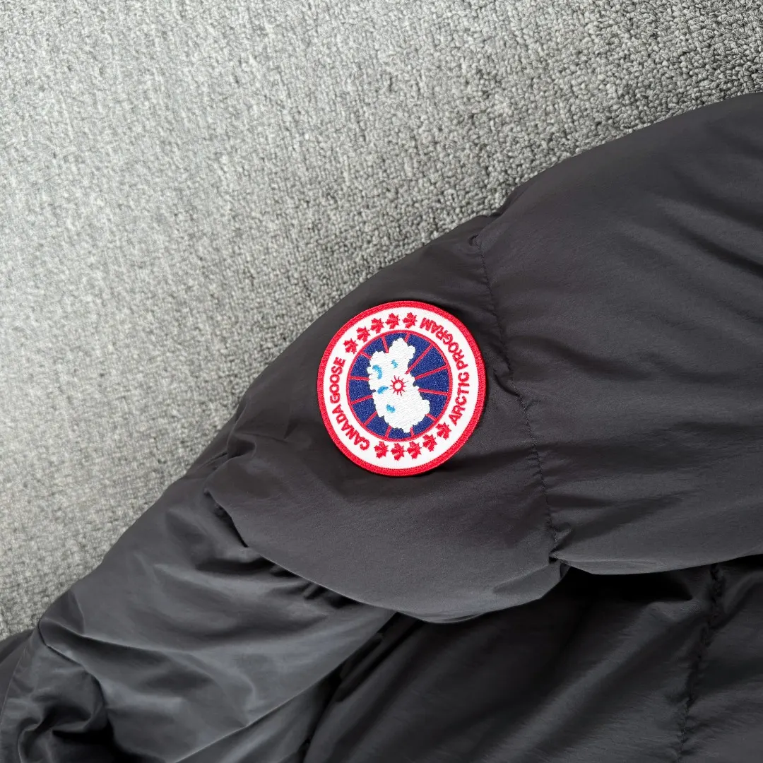 Canada Goose Lawrence Down-Filled Puffer Parka D61023554 — view 5
