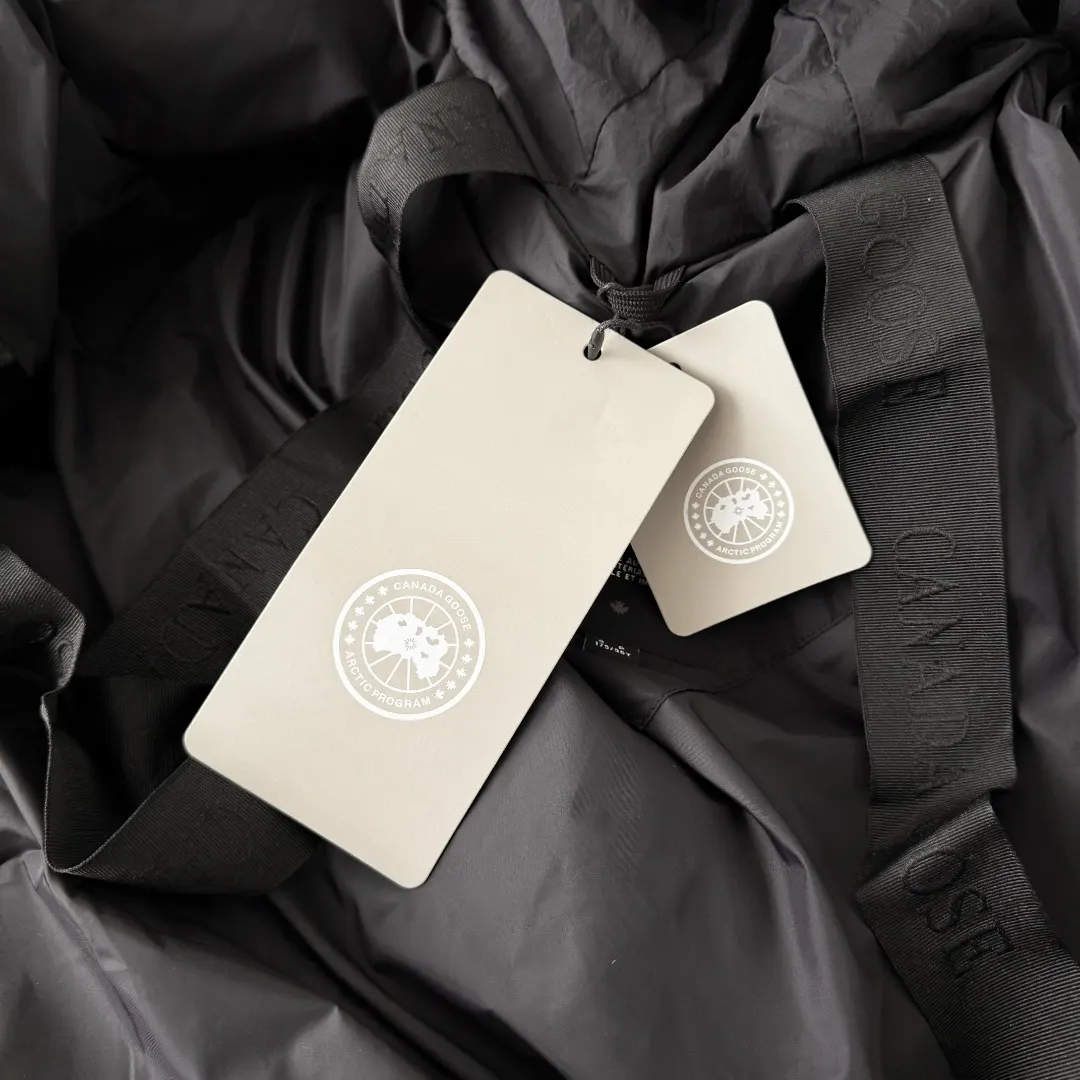 Canada Goose Lawrence Down-Filled Puffer Parka D61023554 — view 11