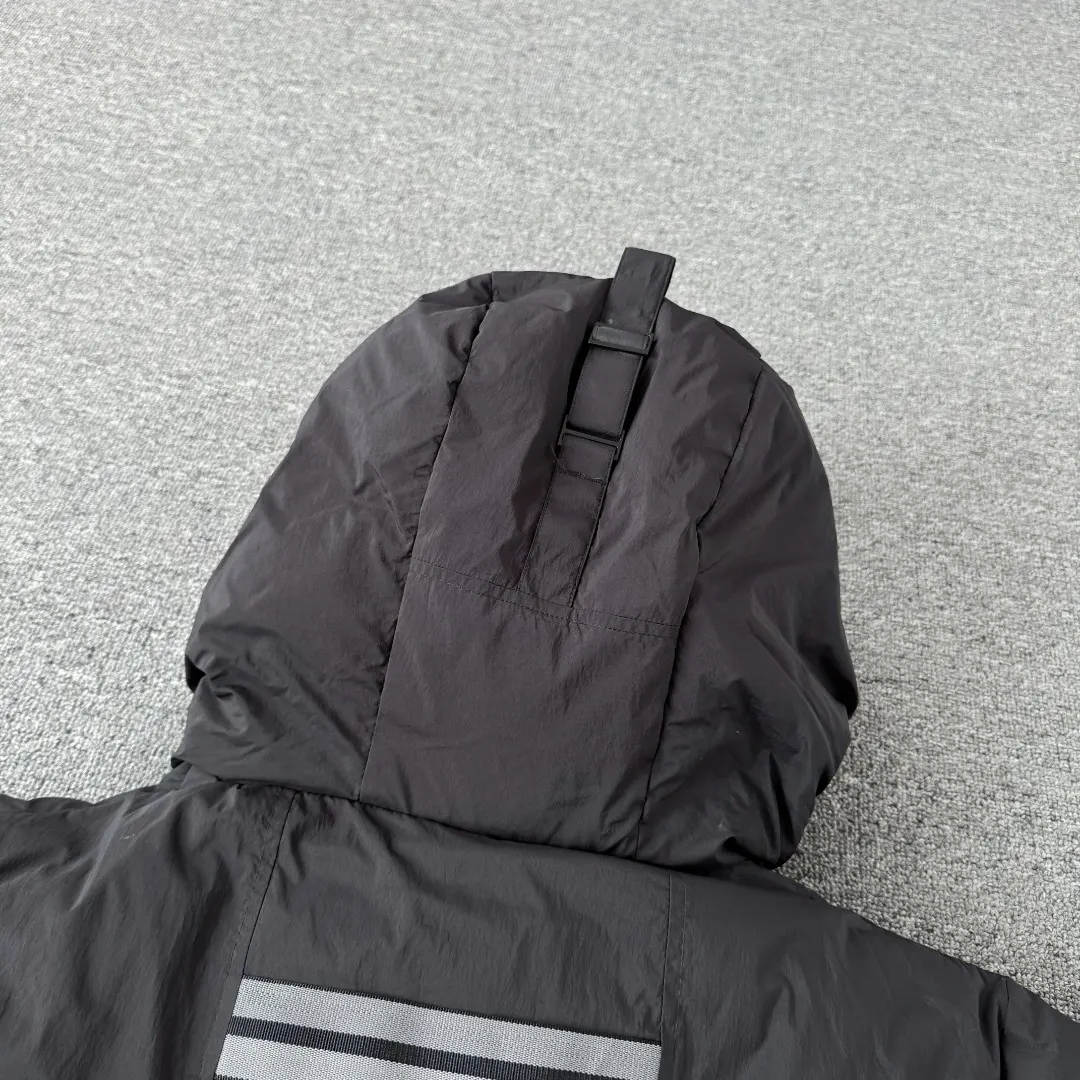 Canada Goose Lawrence Down-Filled Puffer Parka D61023554 — view 12