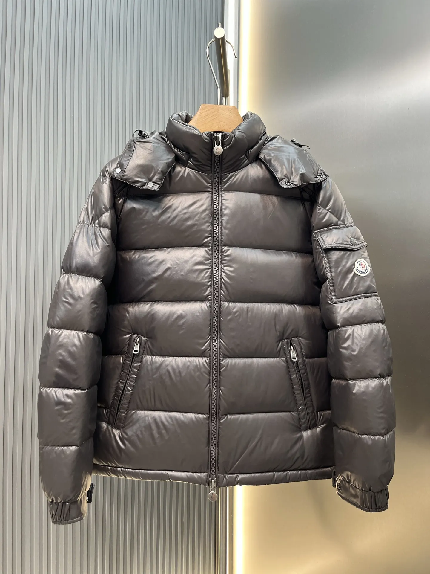 Maya Glossy Hooded Down Puffer Jacket D64019131