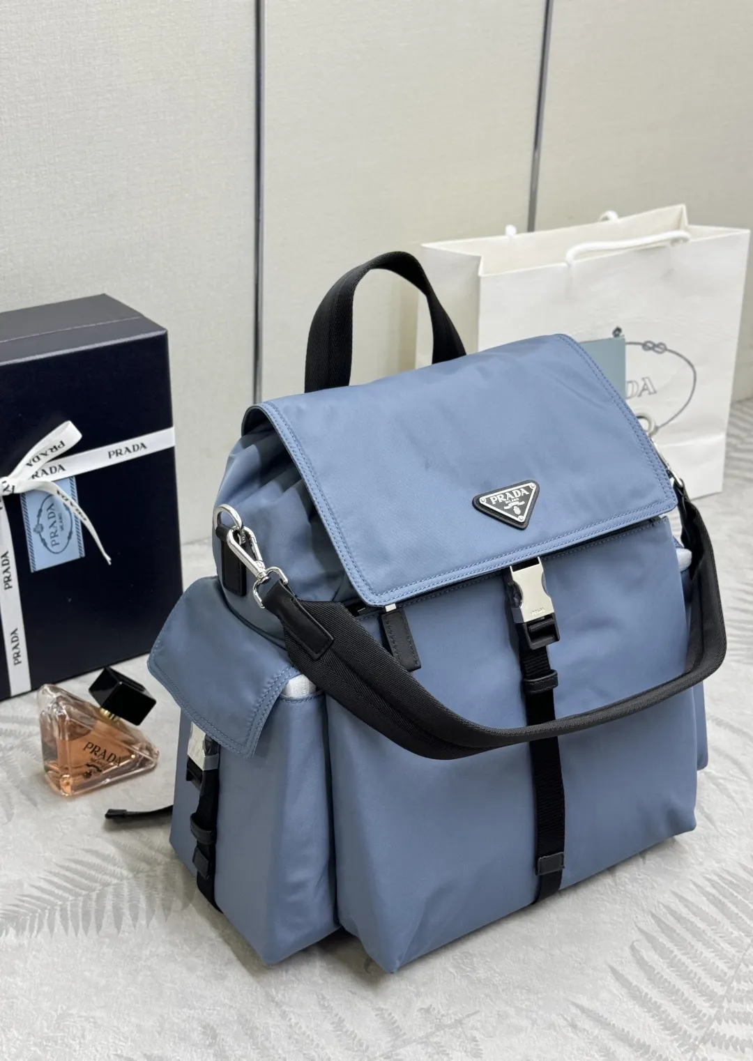Re-Nylon and Leather Explore Backpack D88017744 — view 3